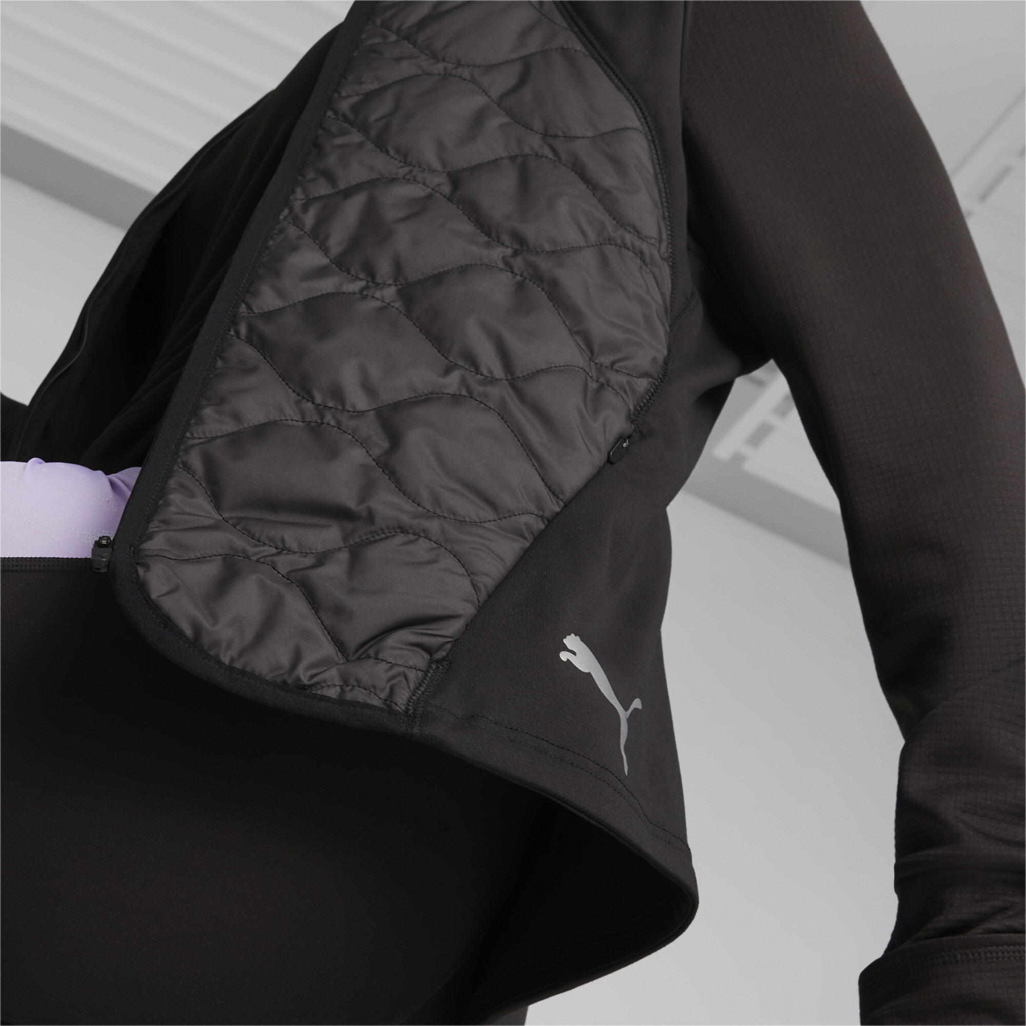 Women's PUMA RUN CLOUDSPUN WRMLBL Padded Running Vest In Black, Size XS
