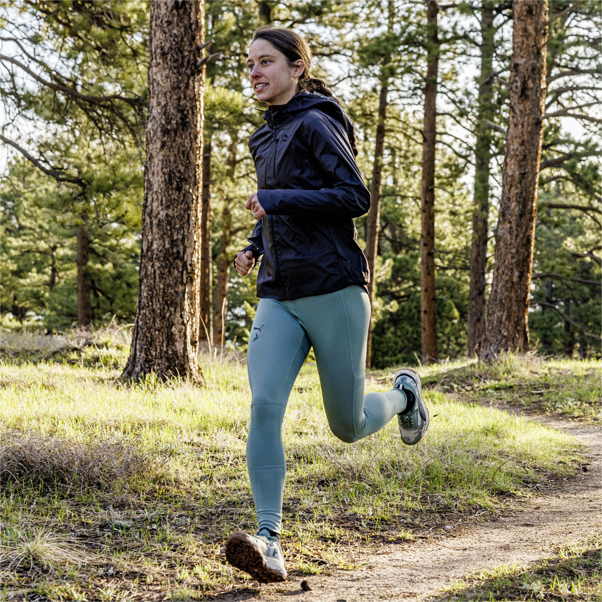 Women's PUMA SEASONS Lightweight Trail Running Jacket In Black, Size Medium