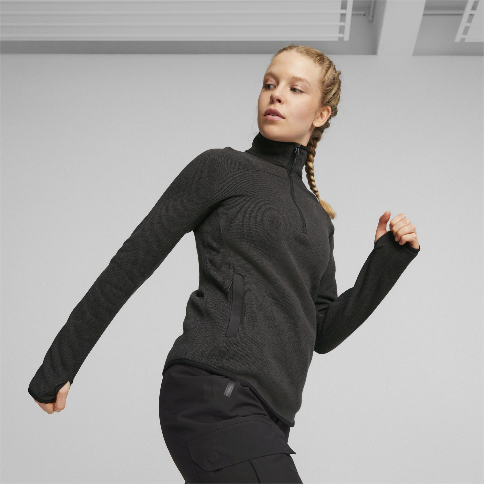 Women's PUMA SEASONS Running Fleece In Heather, Size XS