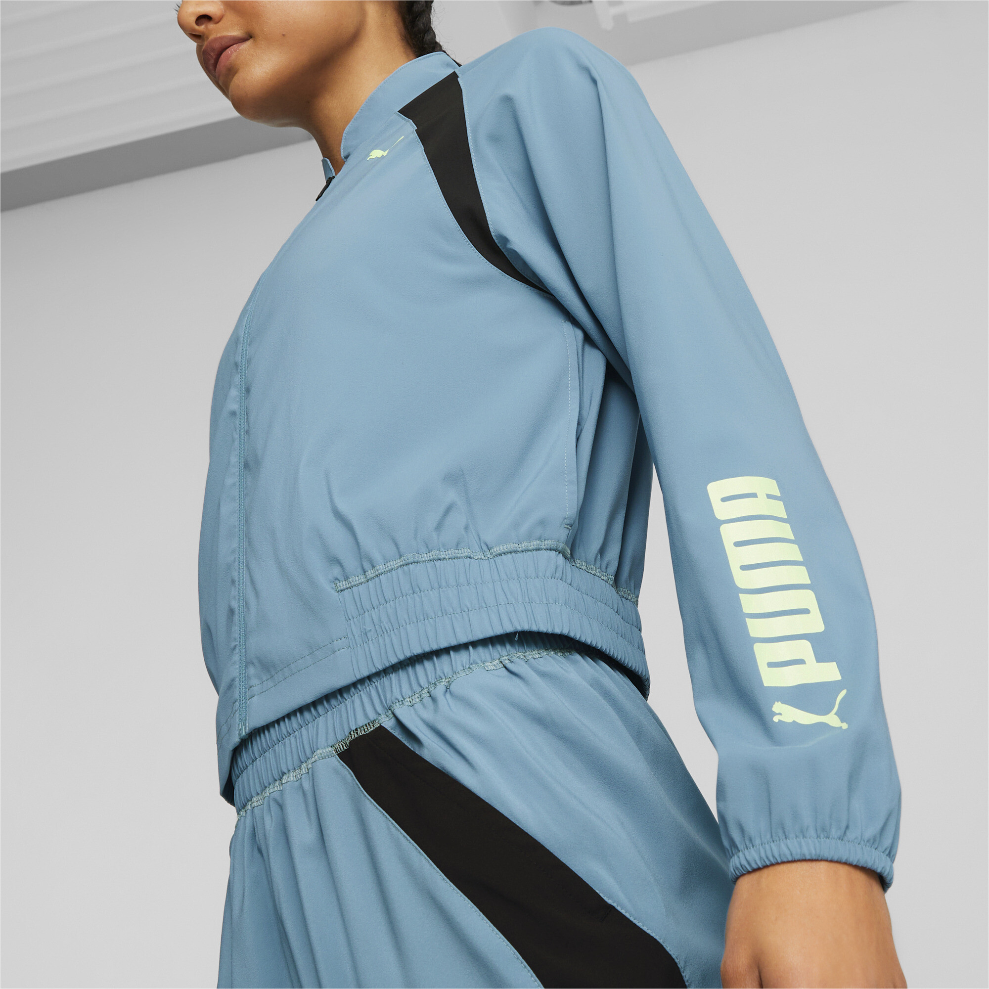 Women's PUMA Fit Training Jacket In Blue, Size XL