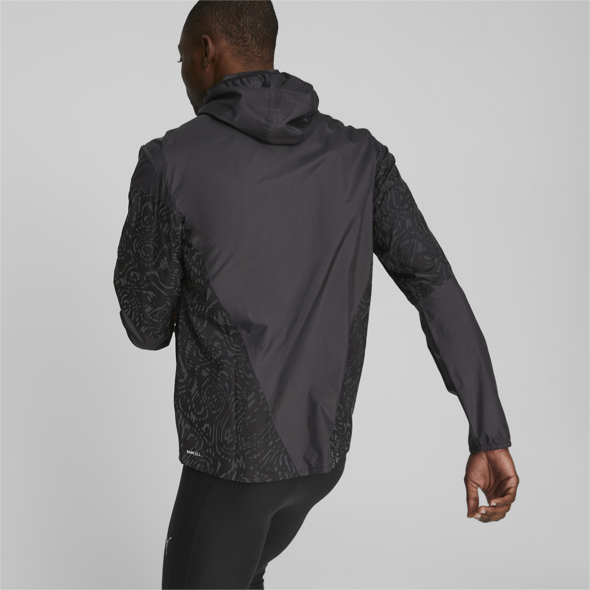 Men's PUMA RUN Lightweight Running Jacket In Black, Size XS