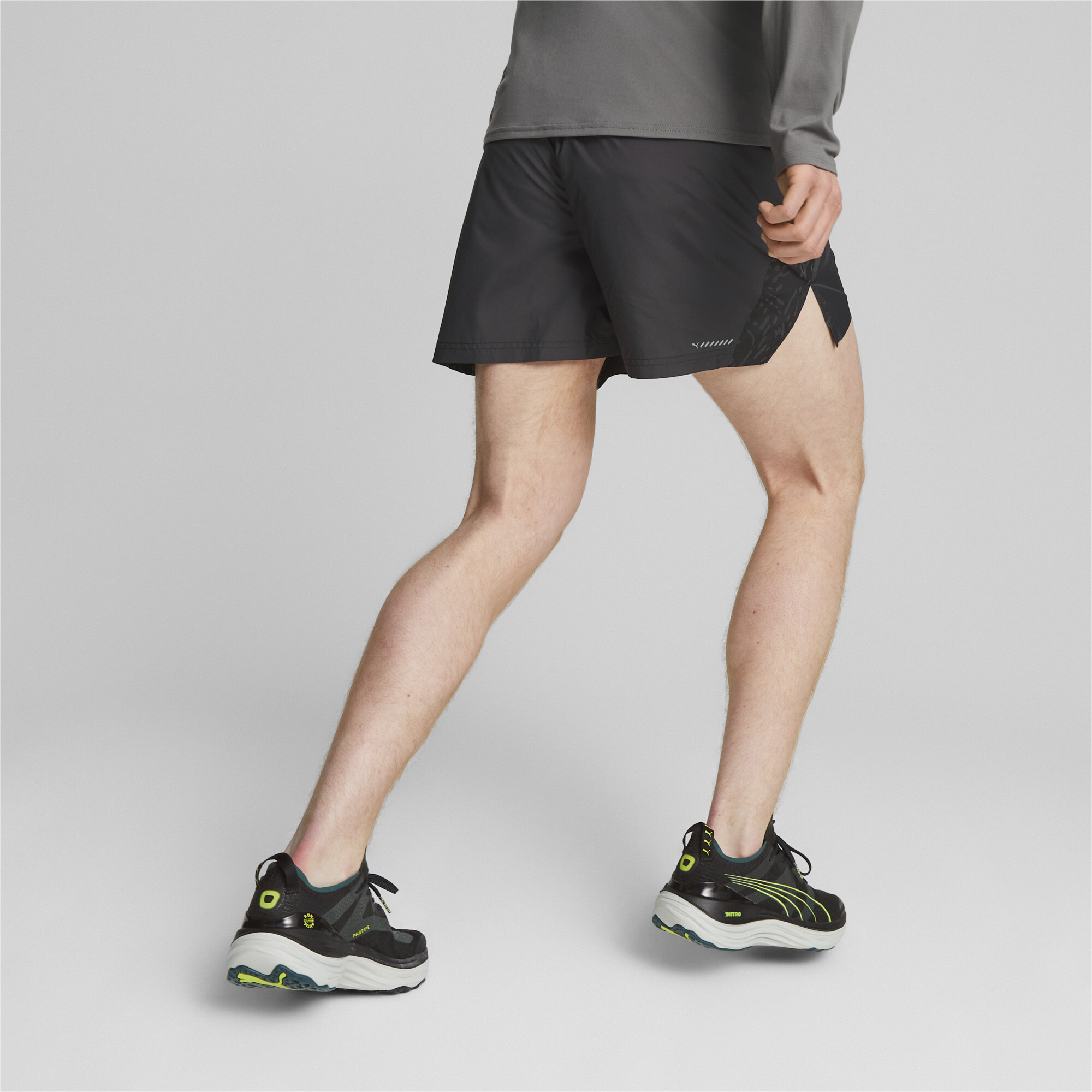 Men's RUN PUMA 5 Running Shorts In Black, Size XL