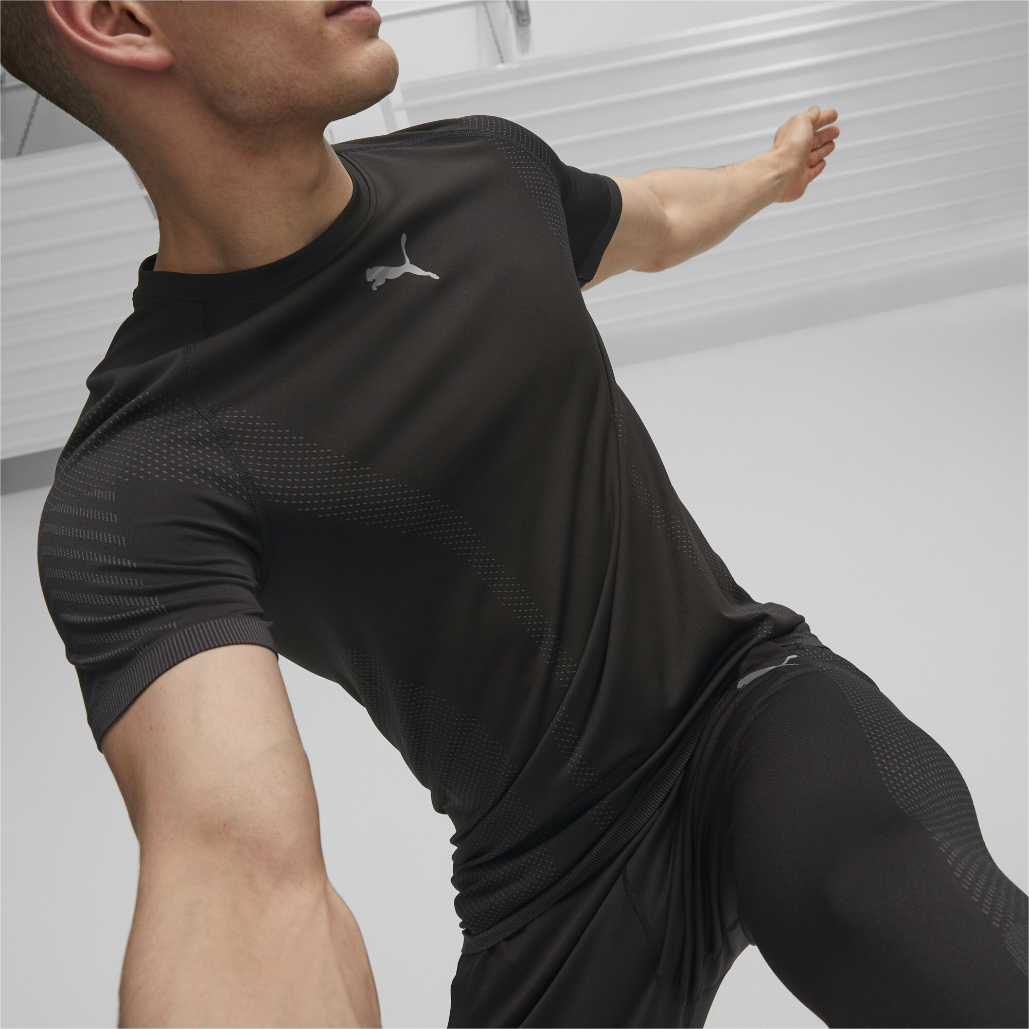 Men's Puma Train's Formknit Seamless T-Shirt, Black, Size XXL, Clothing