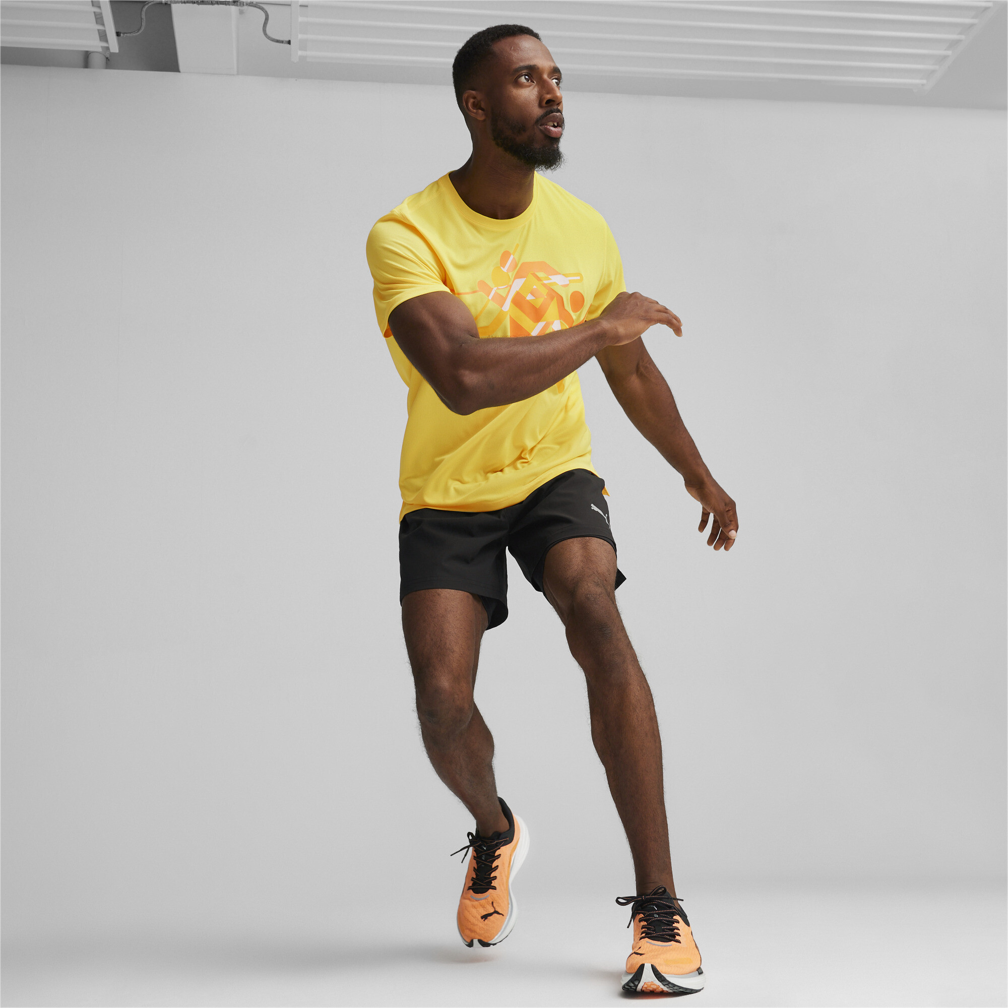 Men's PUMA Run Velocity ULTRAWEAVE 2-in-1 Running Shorts. In Black, Size 2XL