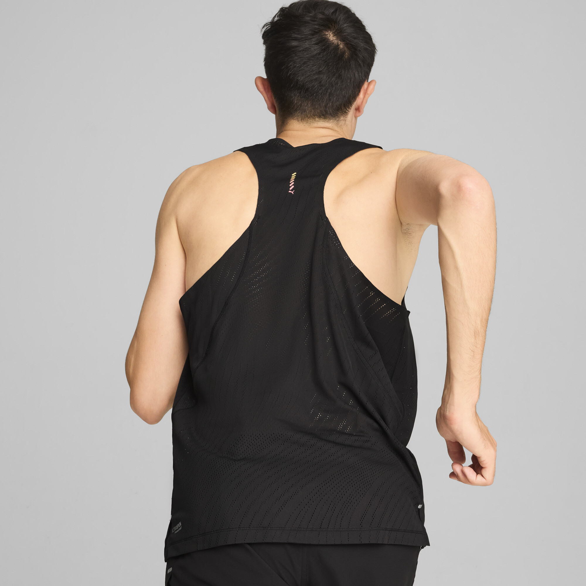 Men's Puma RUN ULTRASPUN's Running Singlet Top, Black Top, Size S Top, Clothing