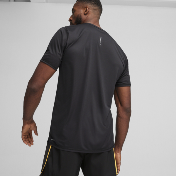 Remera CON GRÁFICOS DE MANGA CORTA PARA HOMBRE RUN FAVORITE, PUMA Black, large-ARG