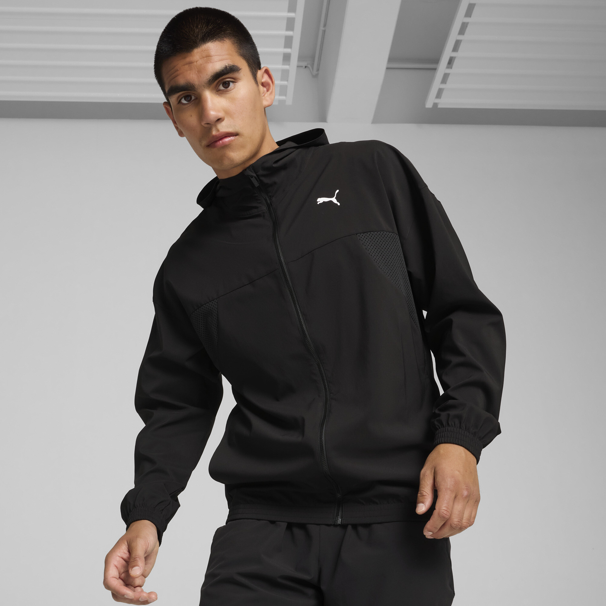 جاكيت منسوج بسحاب كامل للرجال PUMA FIT اسود