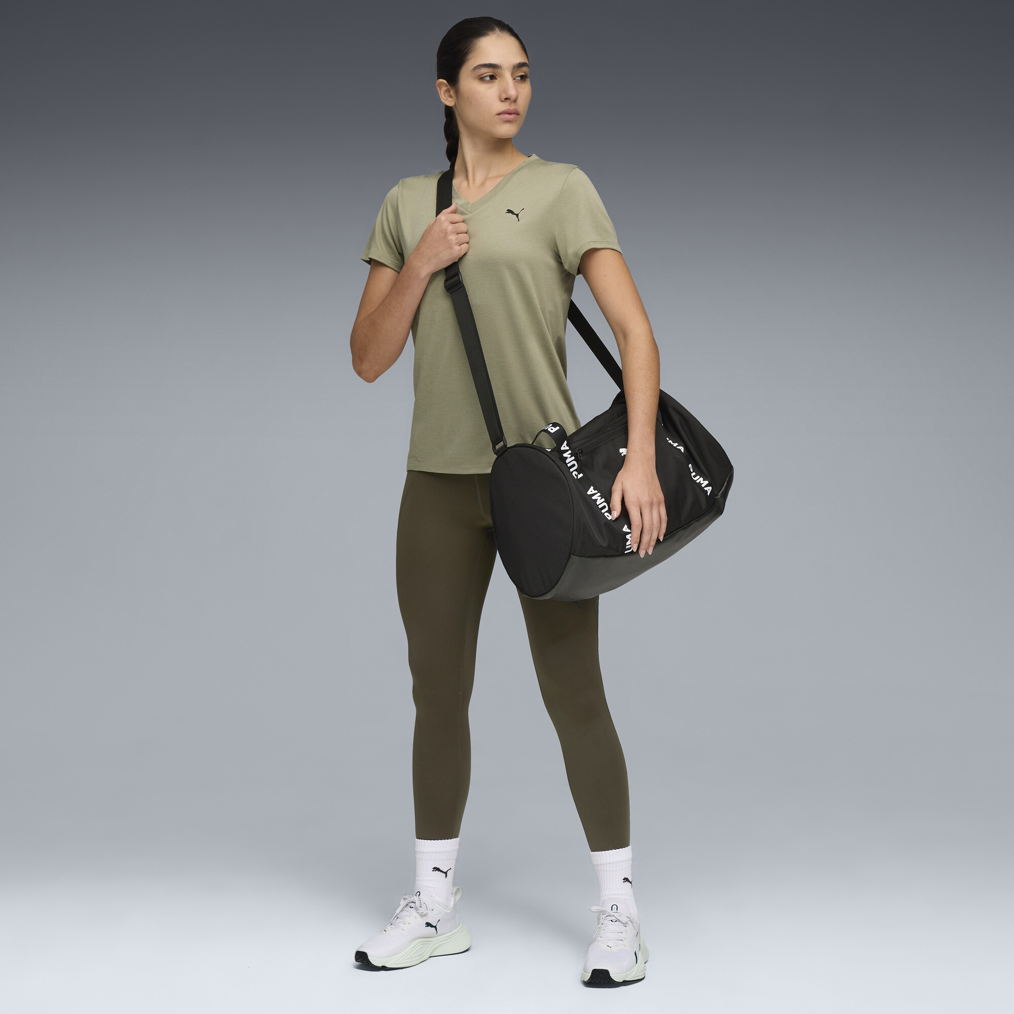 PUMA TAD ESSENTIALS T-shirt met V-hals voor Dames, Maat 3XL thumbnail 4