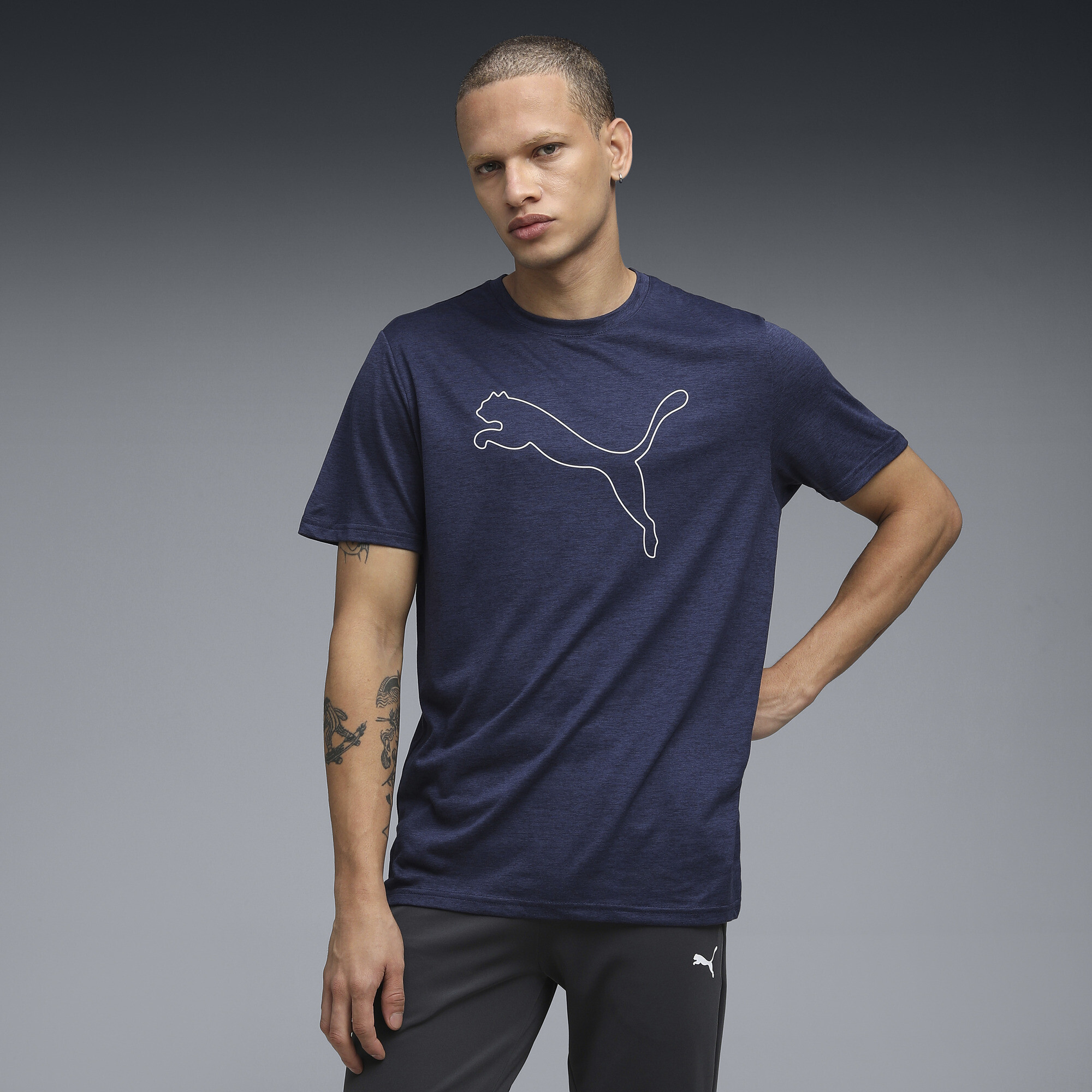 Polera Train All Day Essentials Cat para hombre