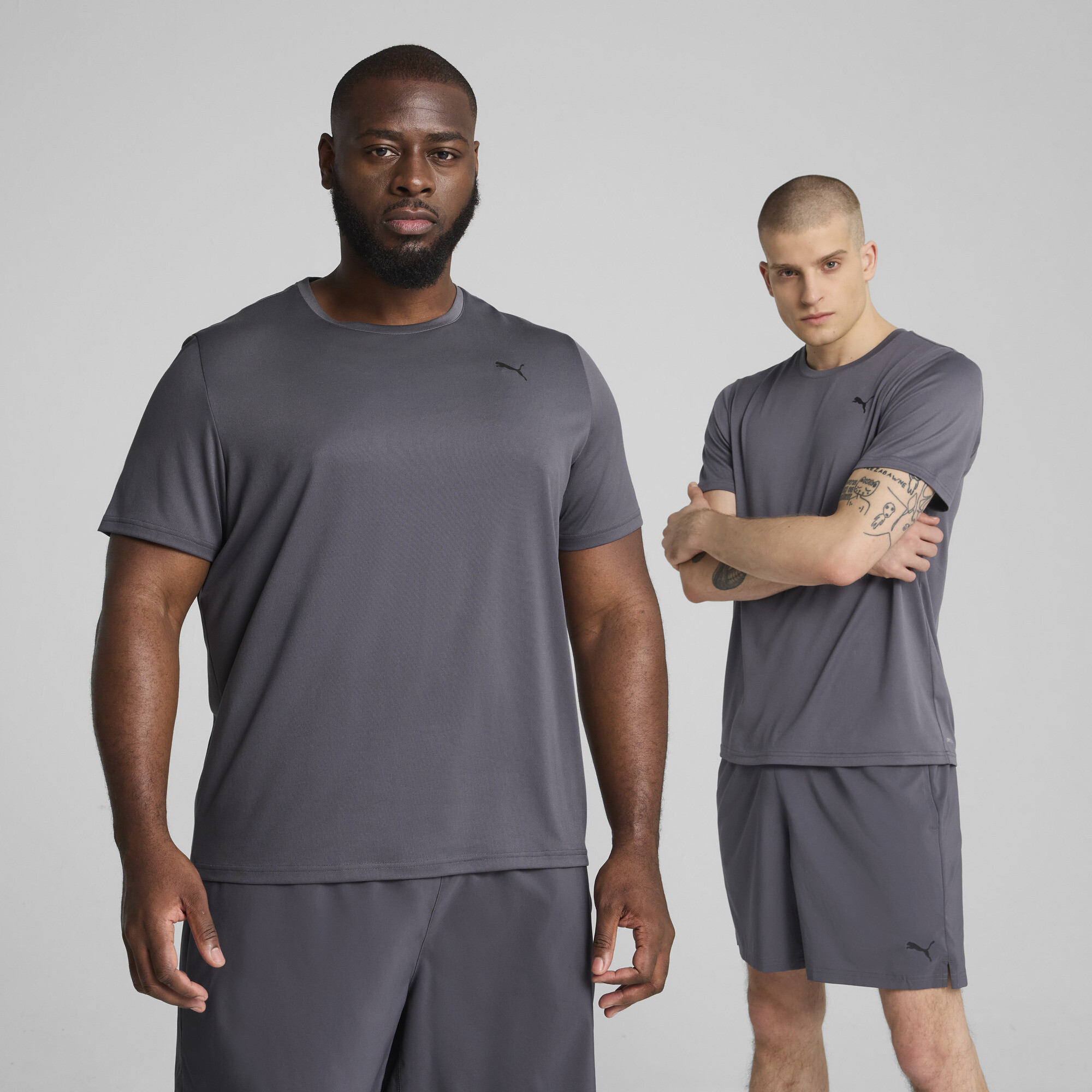 Polera Train All Day Essentials Solid Cat para hombre