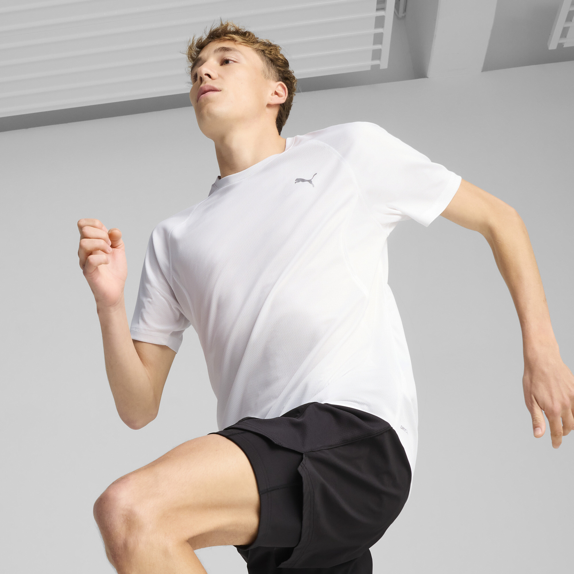 Puma Velocity Running T-shirt Men In White