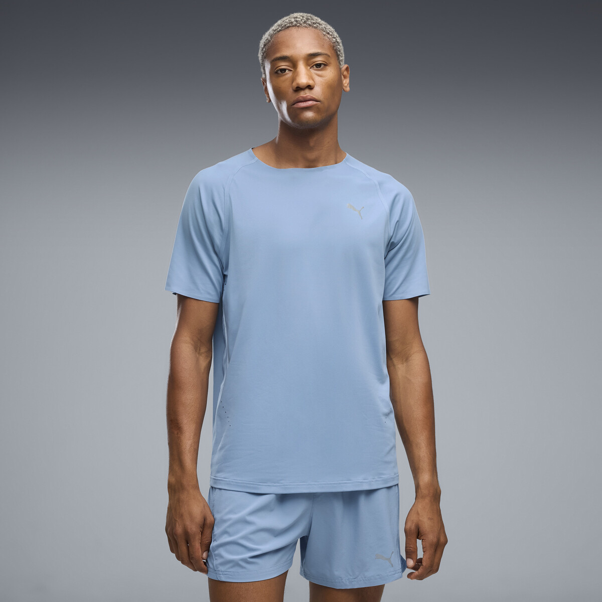 CLOUDSPUN Running T-Shirt Men in Zen Blue by PUMA, Small