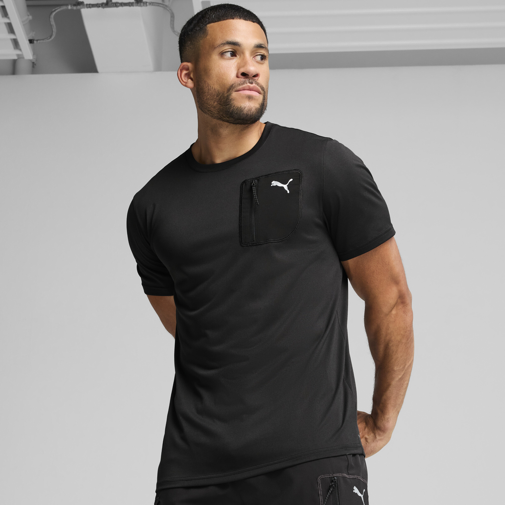 تيشرت PUMA FLEX Pocket للرجال اسود