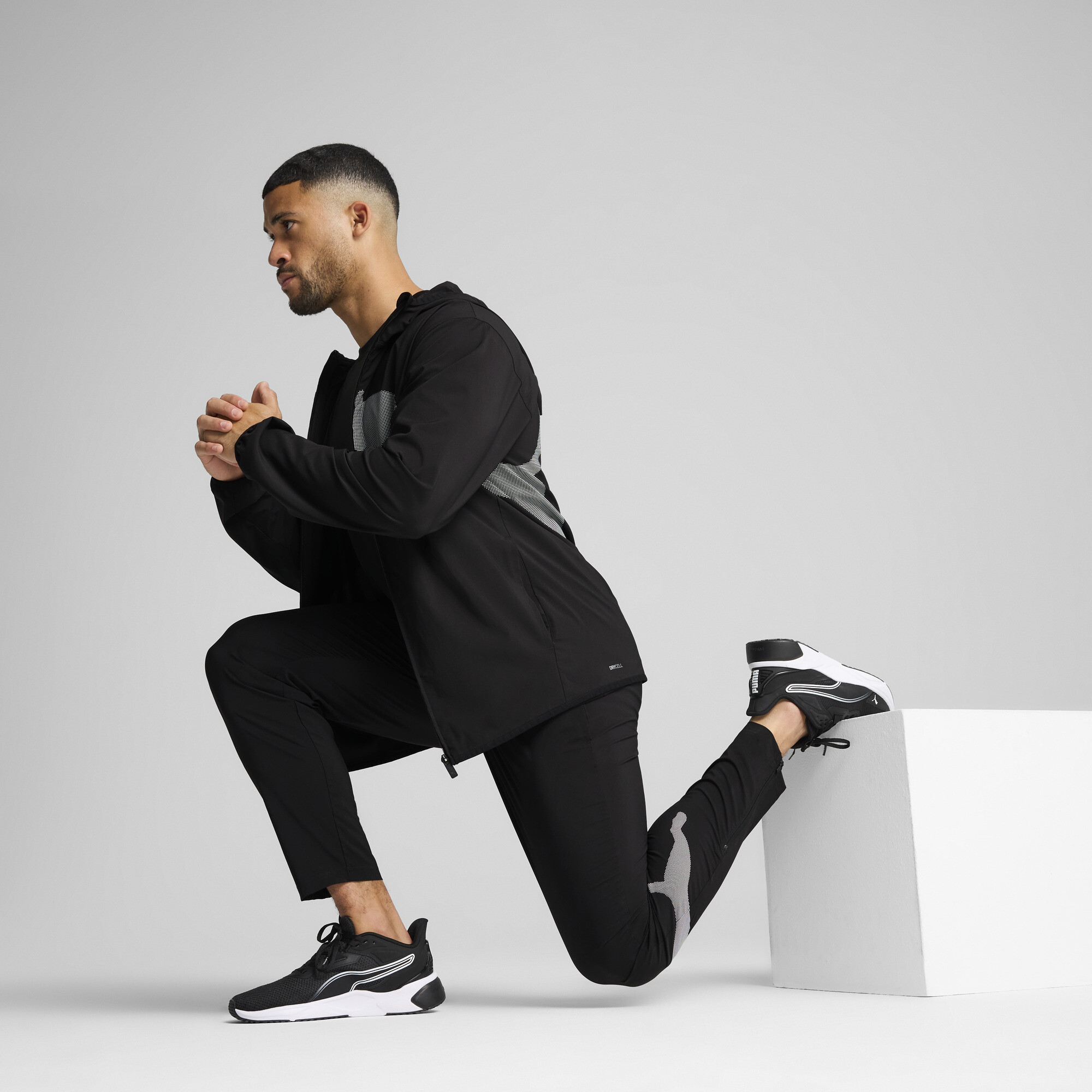 PUMA Train All Day Big Logo geweven jas voor Heren, Zwart, Maat S thumbnail 6