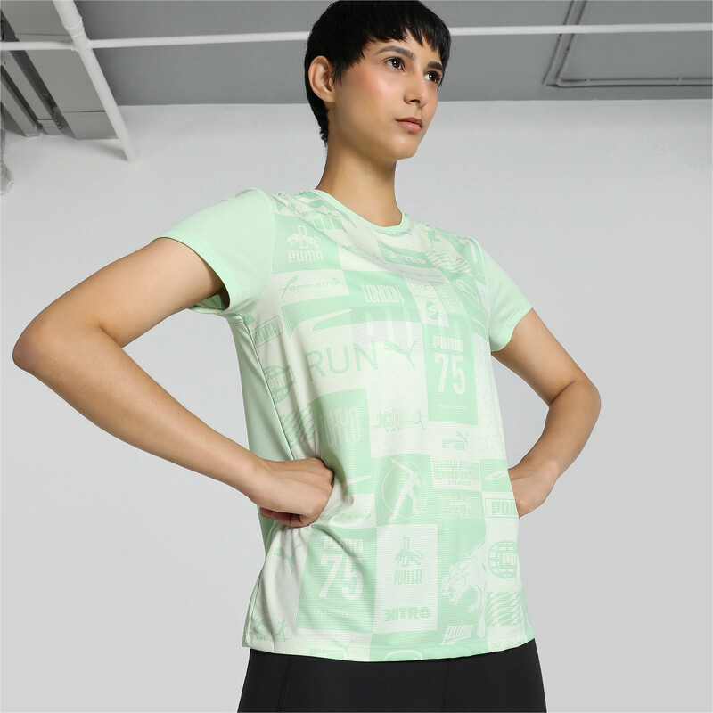 Women's PUMA RUN FAVORITE Printed Running Tee in Green size S