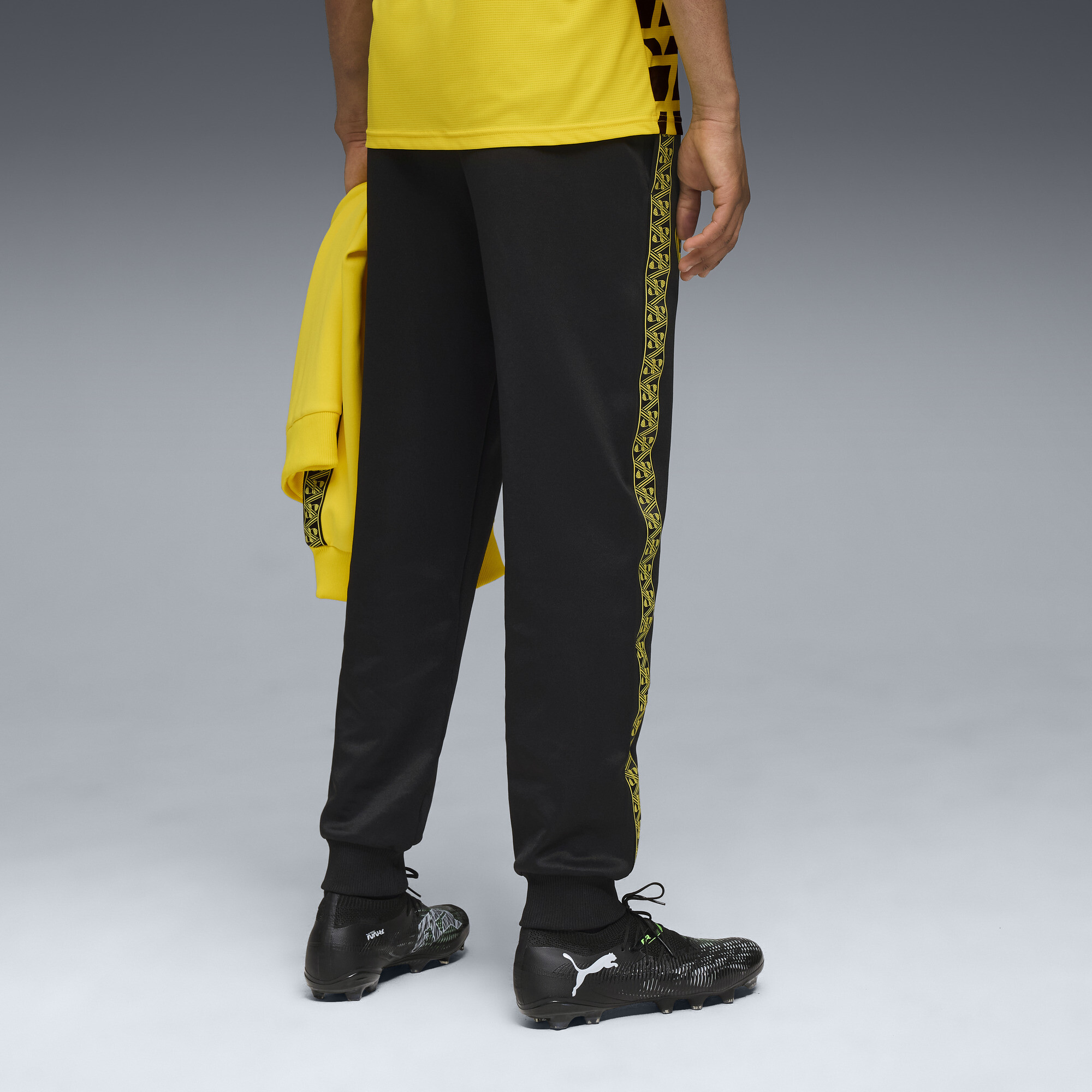 PUMA Borussia Dortmund KING Anthem broek voor Heren, Zwart/Geel, Maat M thumbnail 3