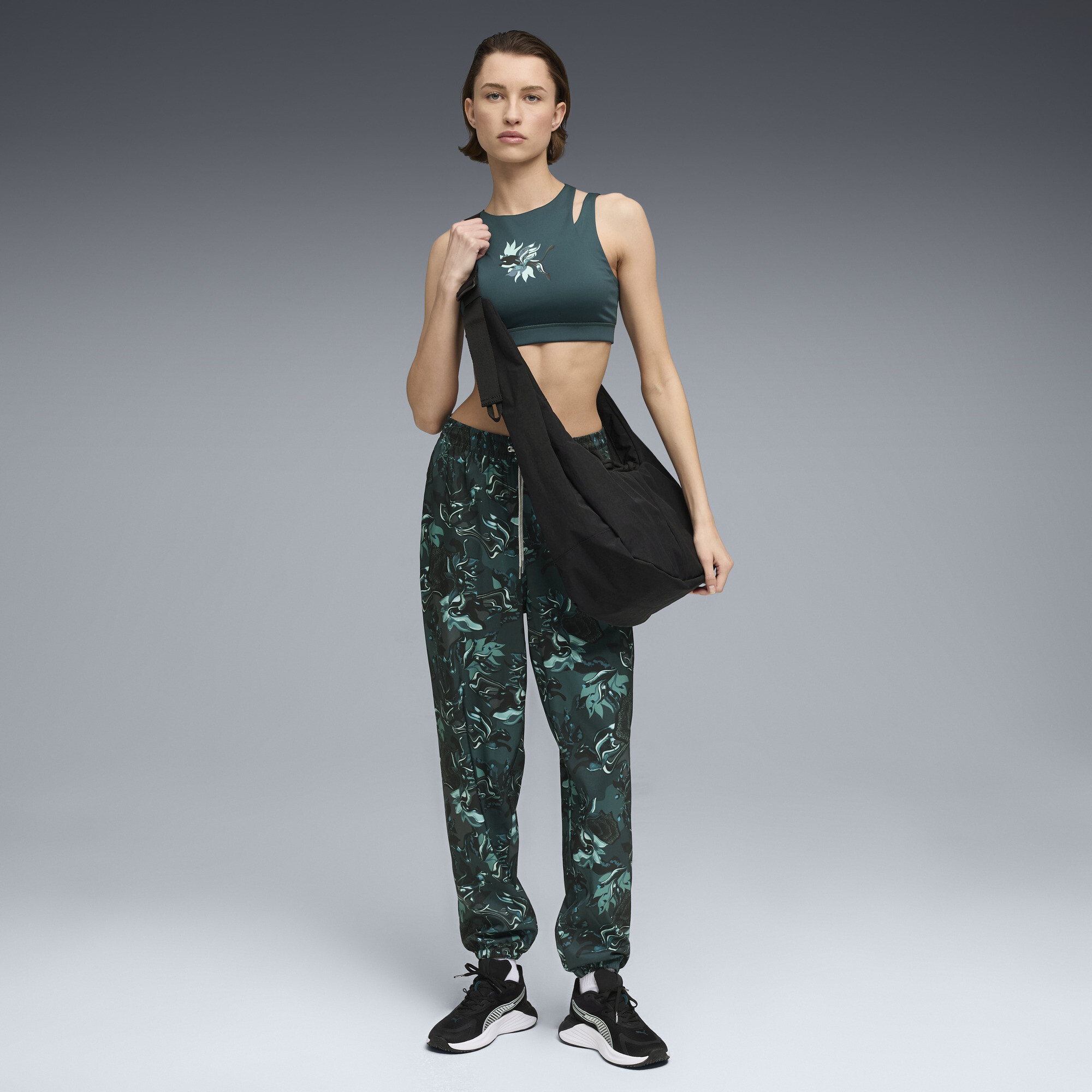 PUMA Geweven Groen TERRAINS joggingbroek voor Dames, Maat XS thumbnail 2