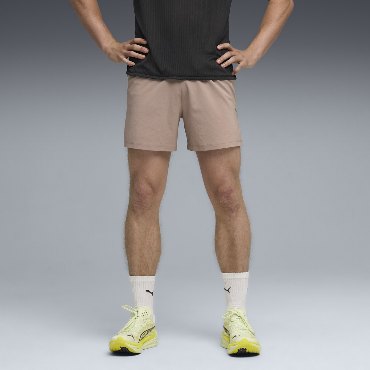 Dreamrun dryCELL Running 5-inch Shorts Men in Sandstone by PUMA, Large