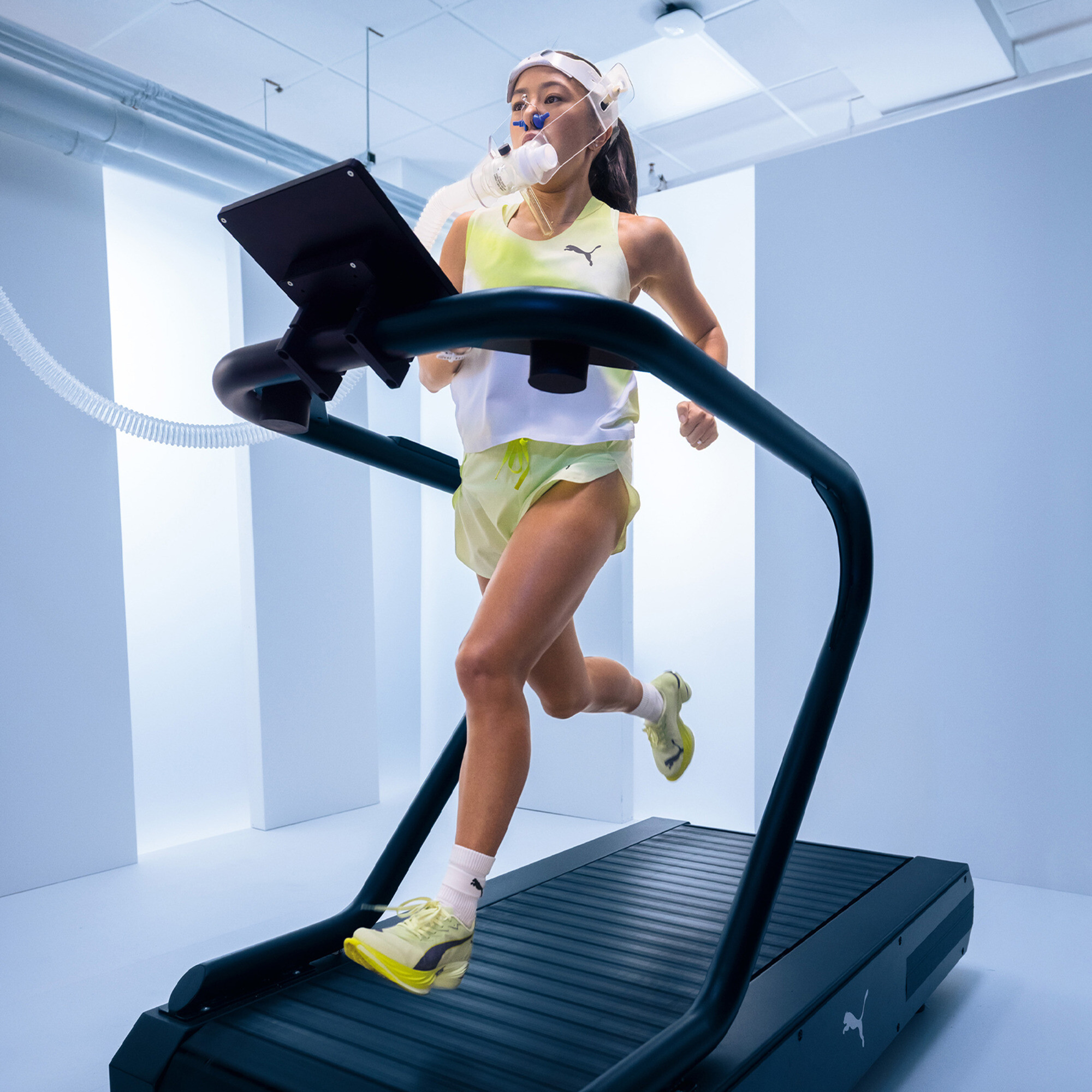 PUMA Lightspeed ULTRAWEAVE Graphic hardloopsinglet voor Dames, Zilver, Maat XS thumbnail 4