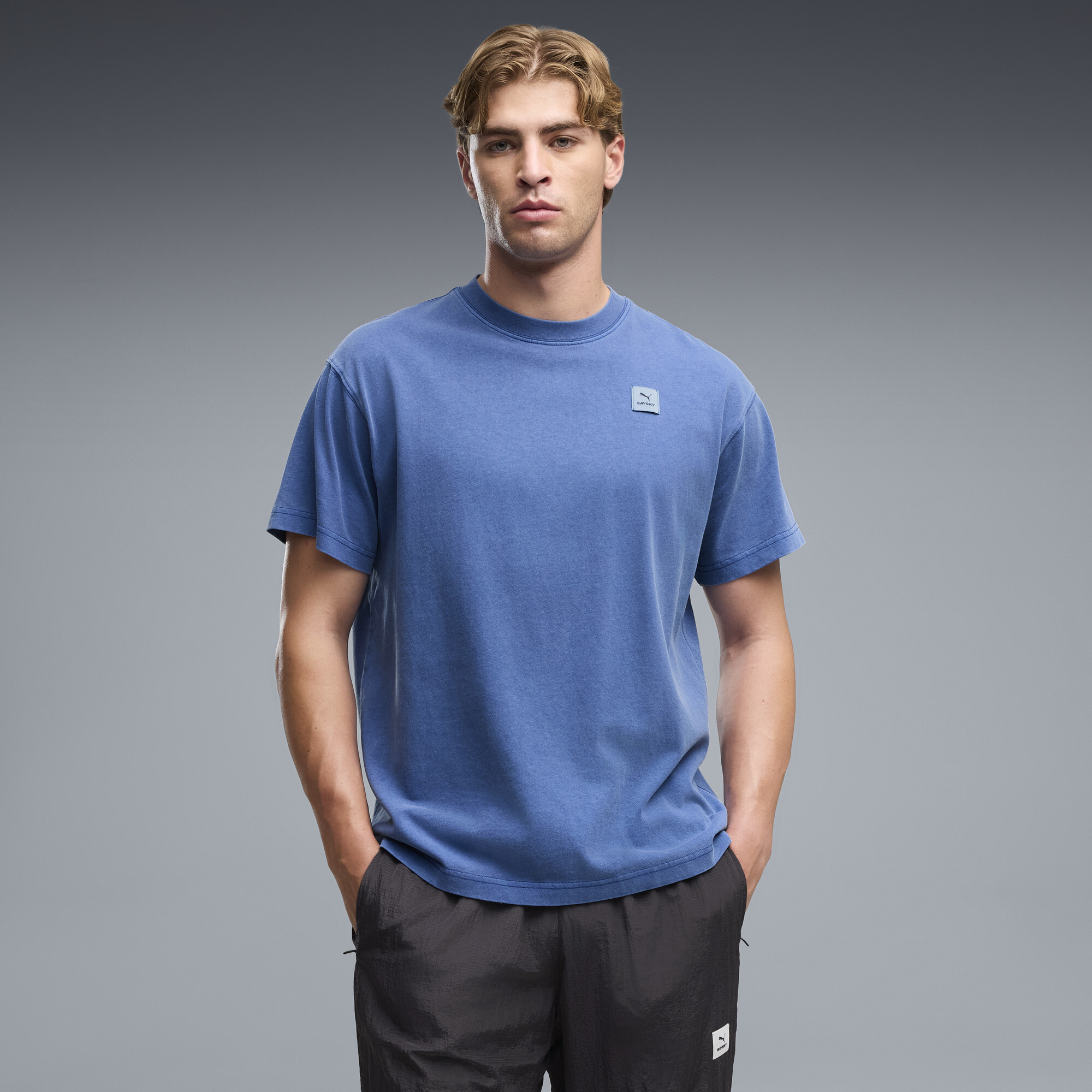 Koszulka z nadrukiem unisex PUMA x SAYSKY Graphic Team, Odzież, Niebieski, XXL