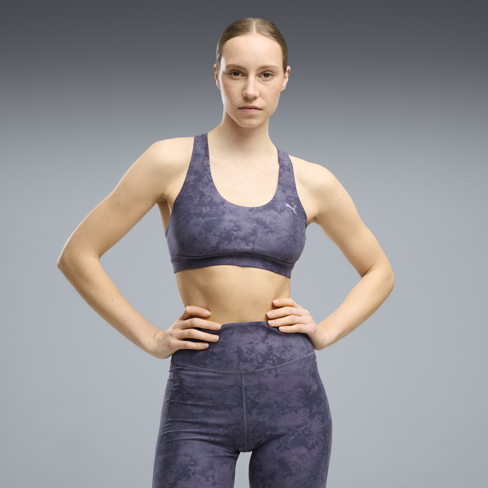 PUMA CLOUDSPUN Ultra Soft Women's Mid Impact Sports Bra in Grey, Size M