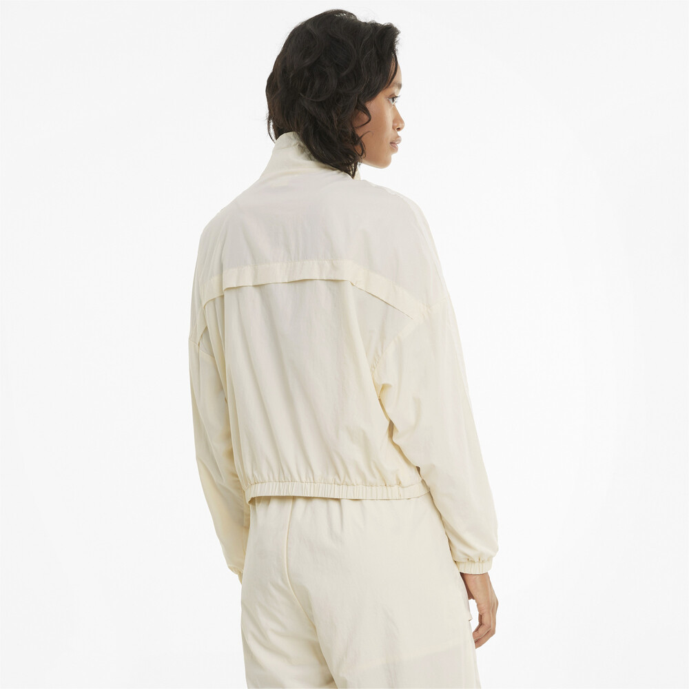 

PUMA - female - Куртка Infuse Woven Women' Jacket – Navajo –, Бежевый