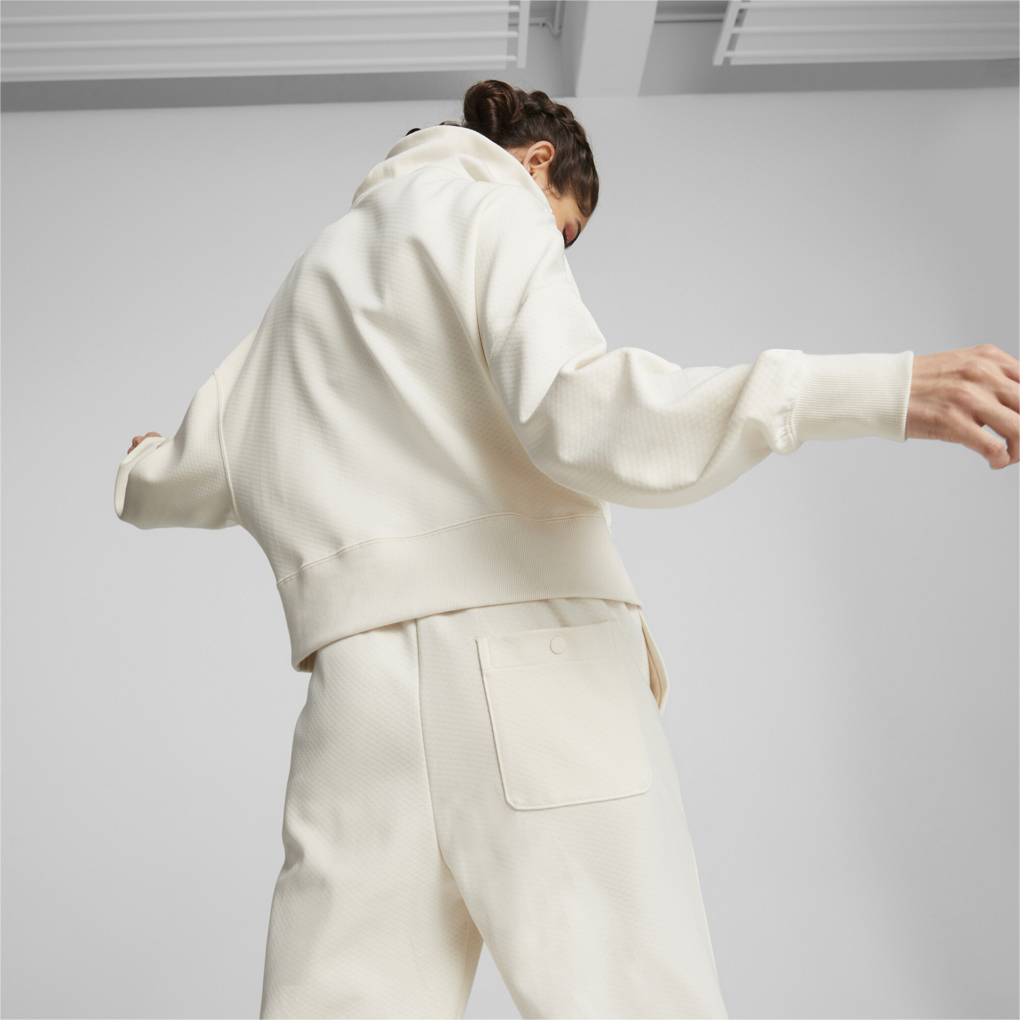 Women's PUMA Infuse Half-Zip Sweatshirt Women In White, Size Medium