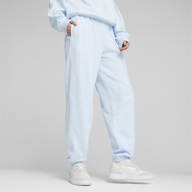 

Women's PUMA Classics Relaxed Fit Sweat Pants