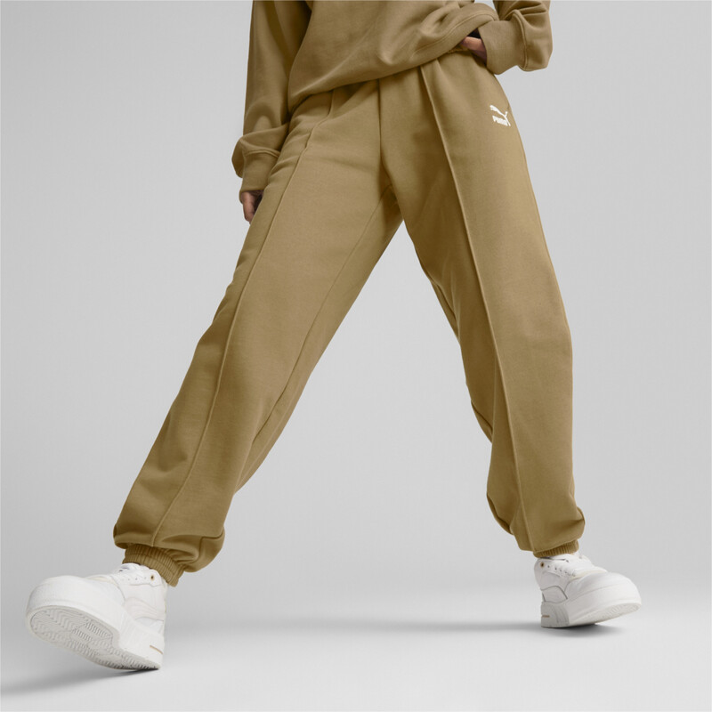 

Women's PUMA Classics Relaxed Fit Sweat Pants, Chocolate chip