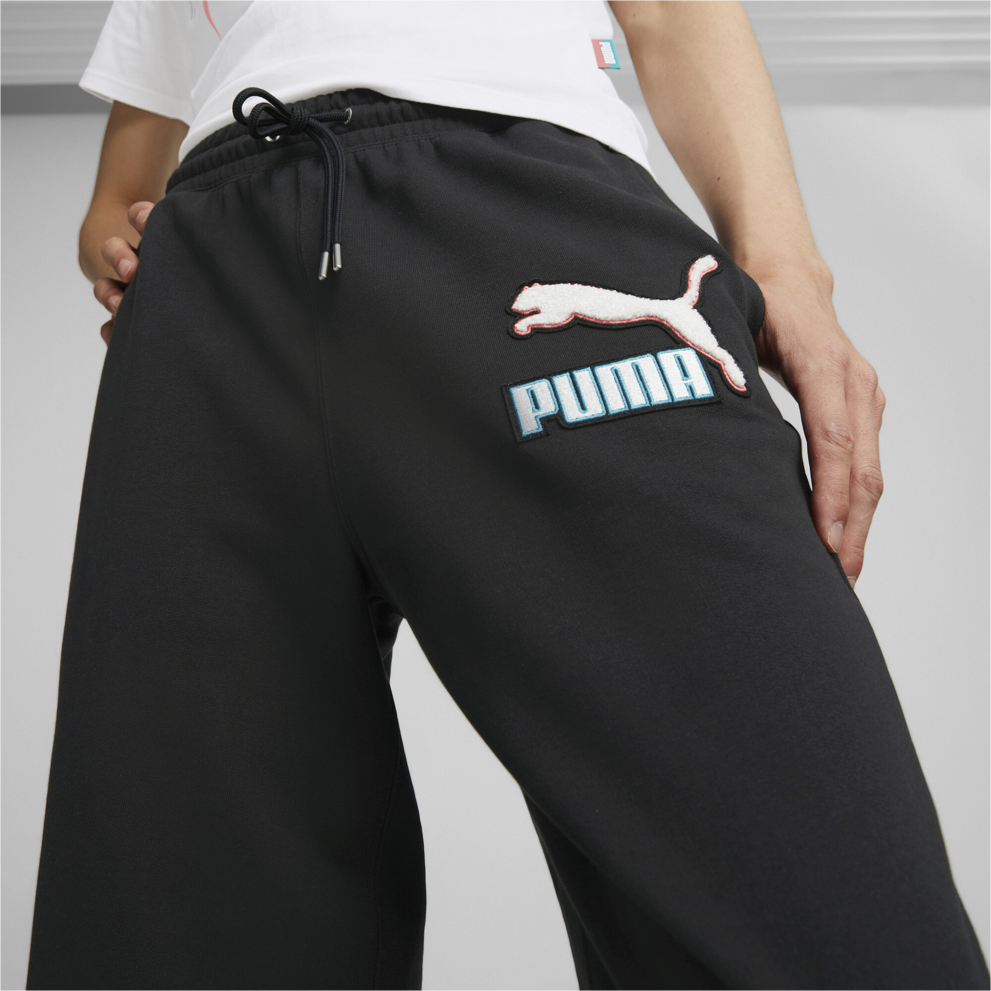 Men's PUMA Fandom Sweatpants Men In Black, Size Medium