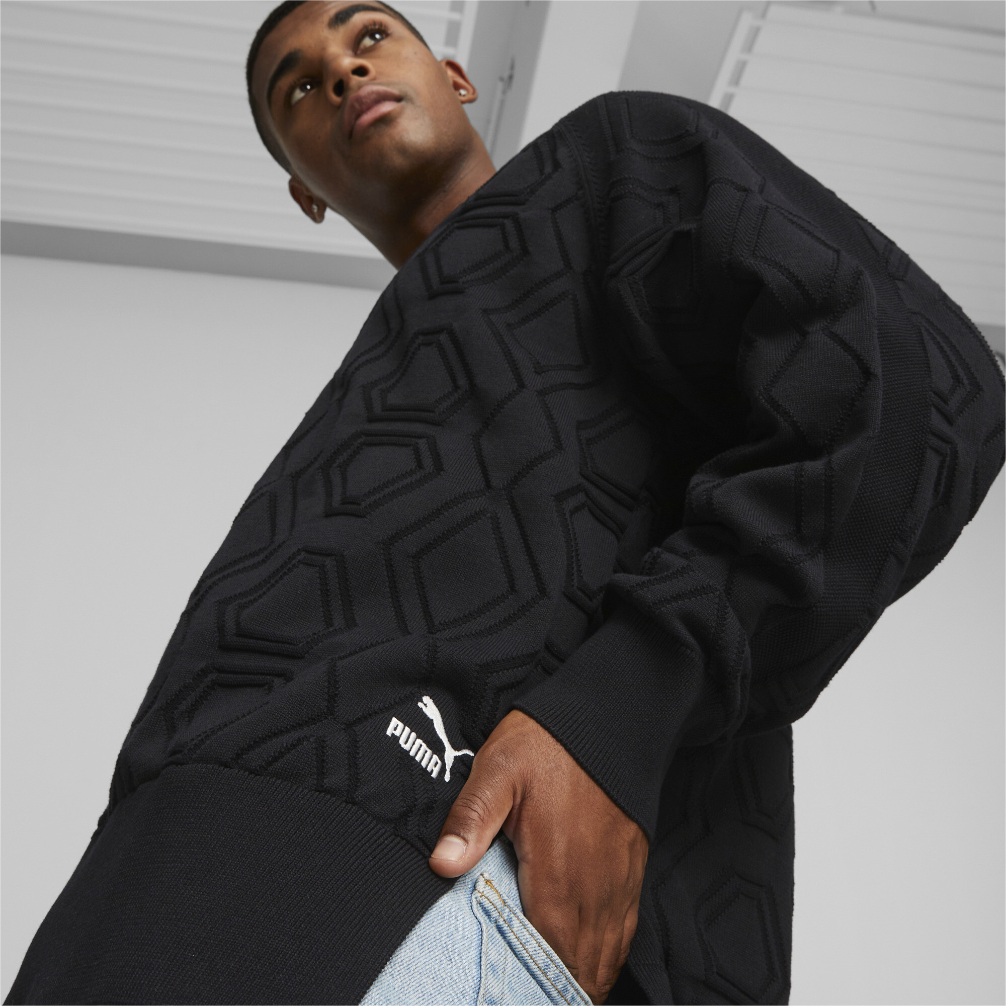 Men's PUMA LUXE SPORT Oversized V-neck Sweatshirt In Black, Size Medium