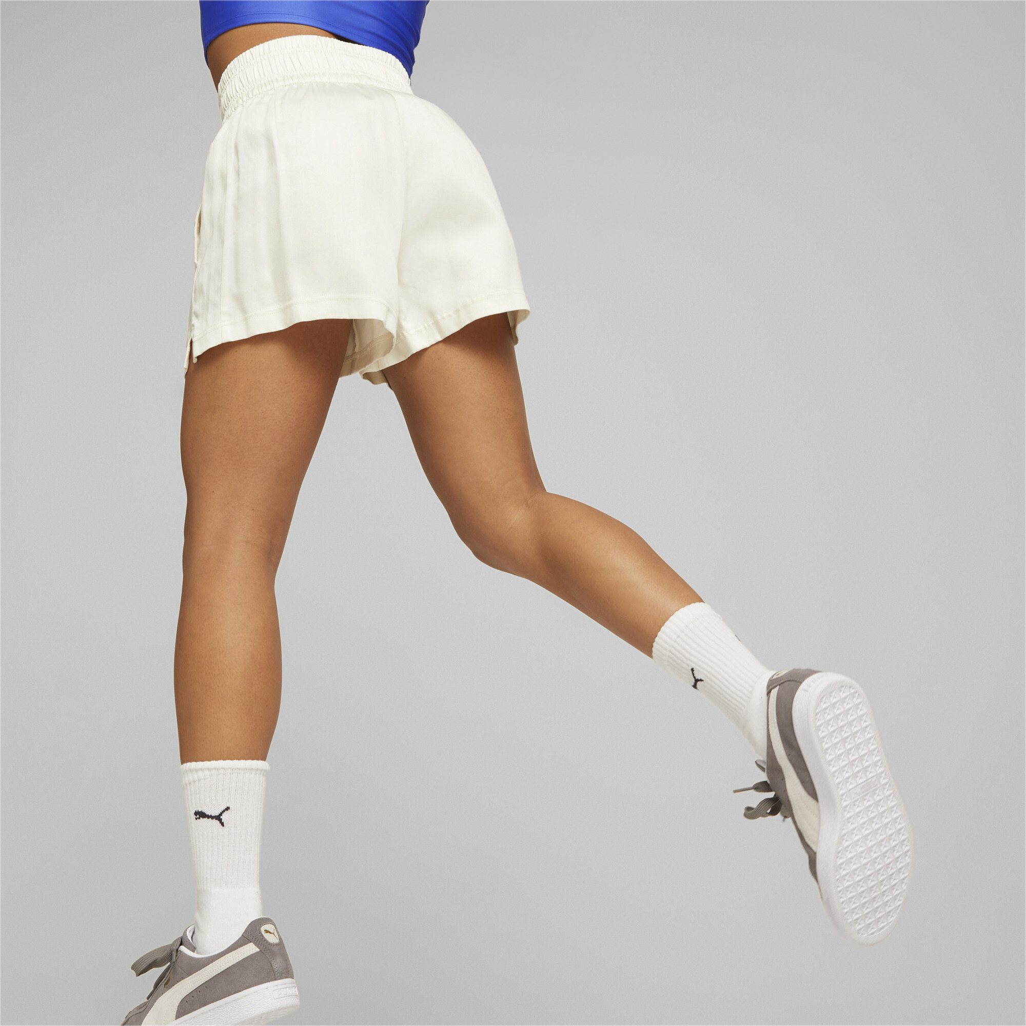 Women's PUMA T7 Shorts Women In White, Size Small