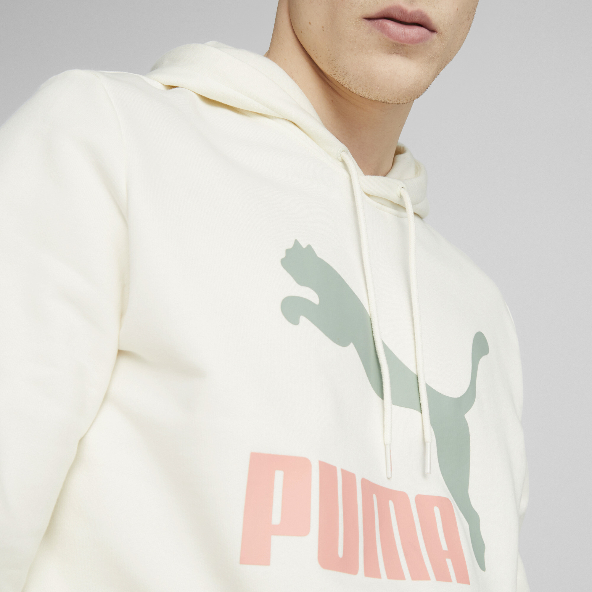 PUMA Men's Classics Logo Hoodie Men