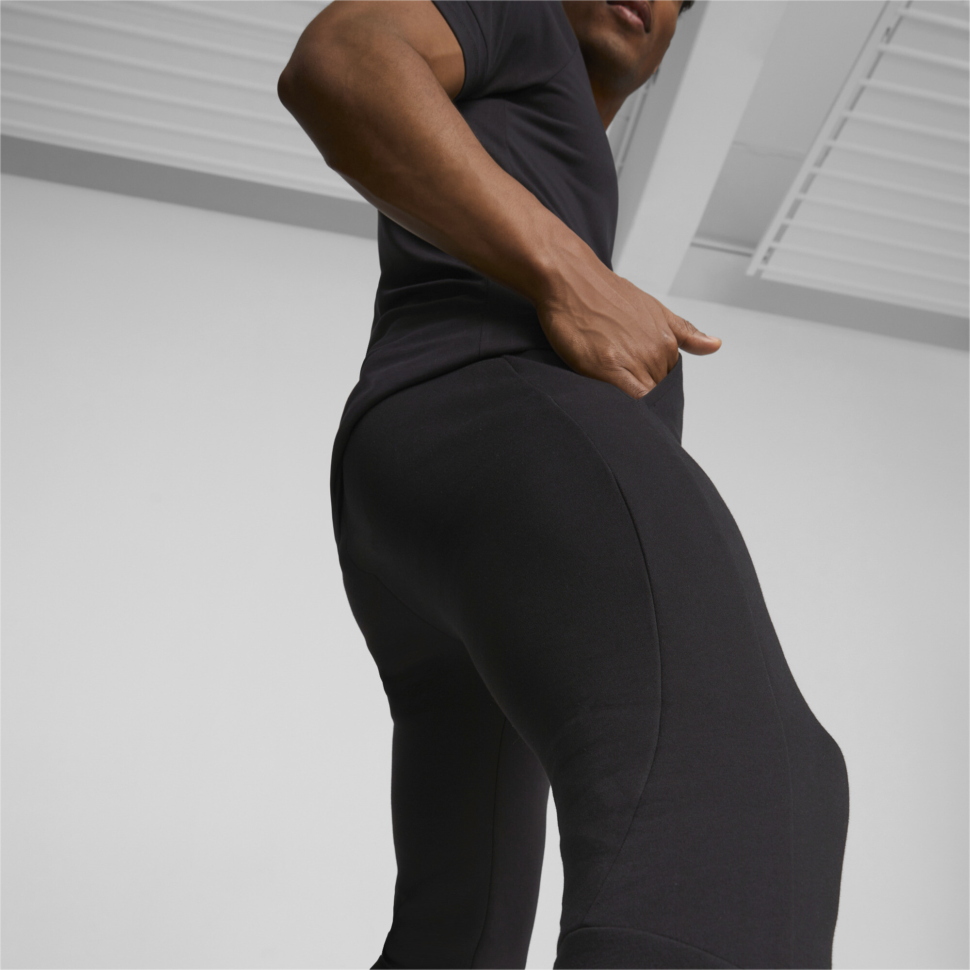 Men's PUMA Evostripe Sweatpants In Black, Size Large