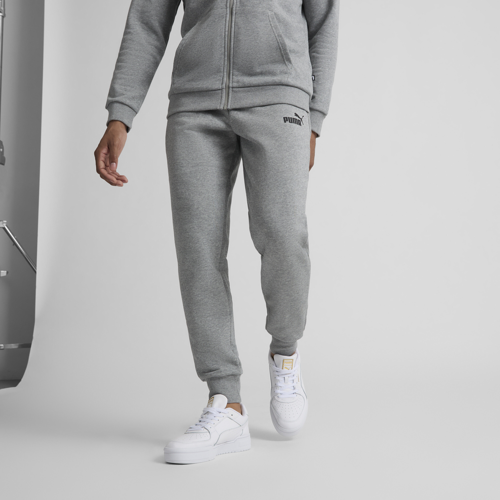 Puma Essentials Logo Jogginghose Herren | Mit Plain | Medium Gray Heather | Größe: S