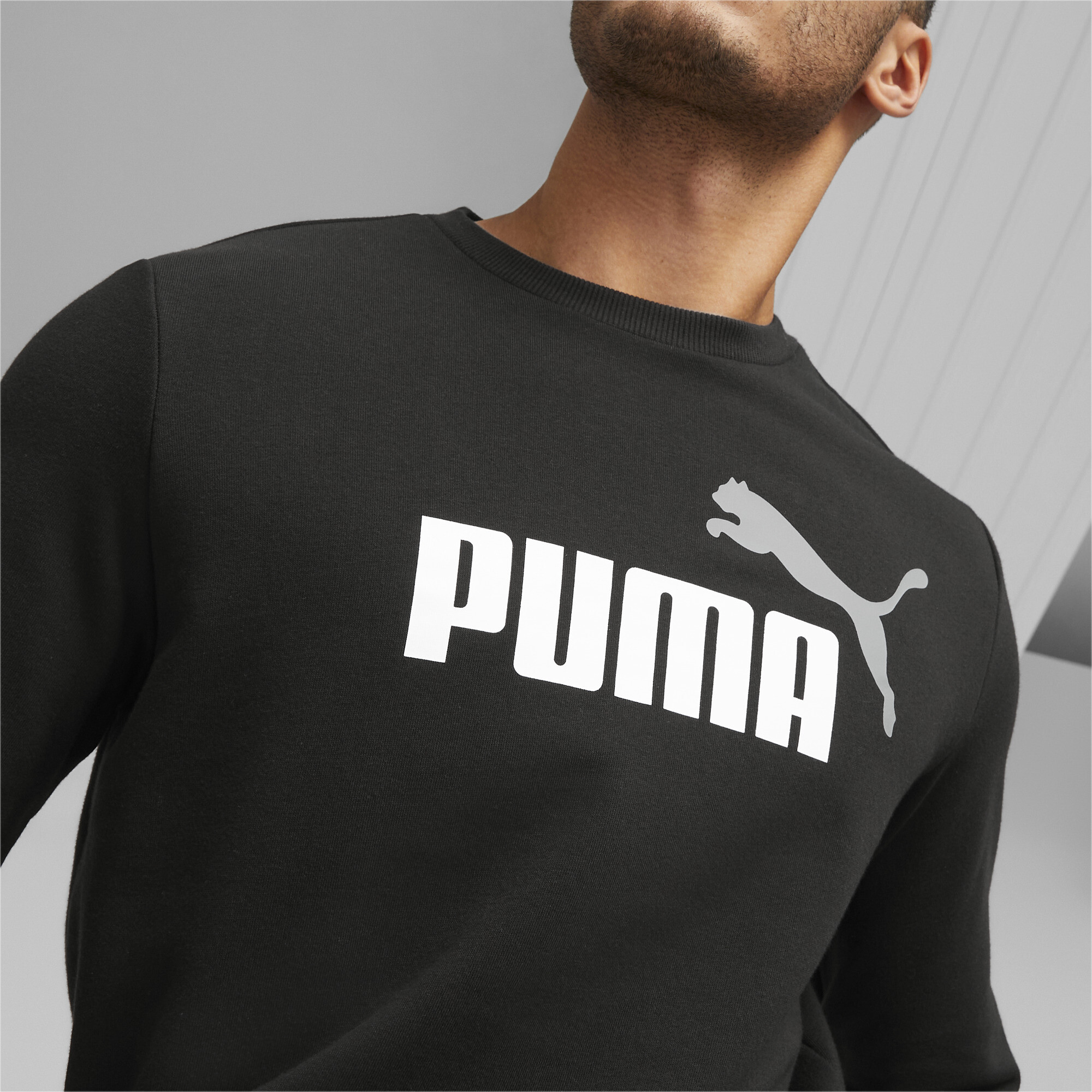 Men's Puma Essentials+ Two-Tone Big Logo Crew Neck Sweater Sweatshirt, Black Sweatshirt, Size XL Sweatshirt, Lifestyle