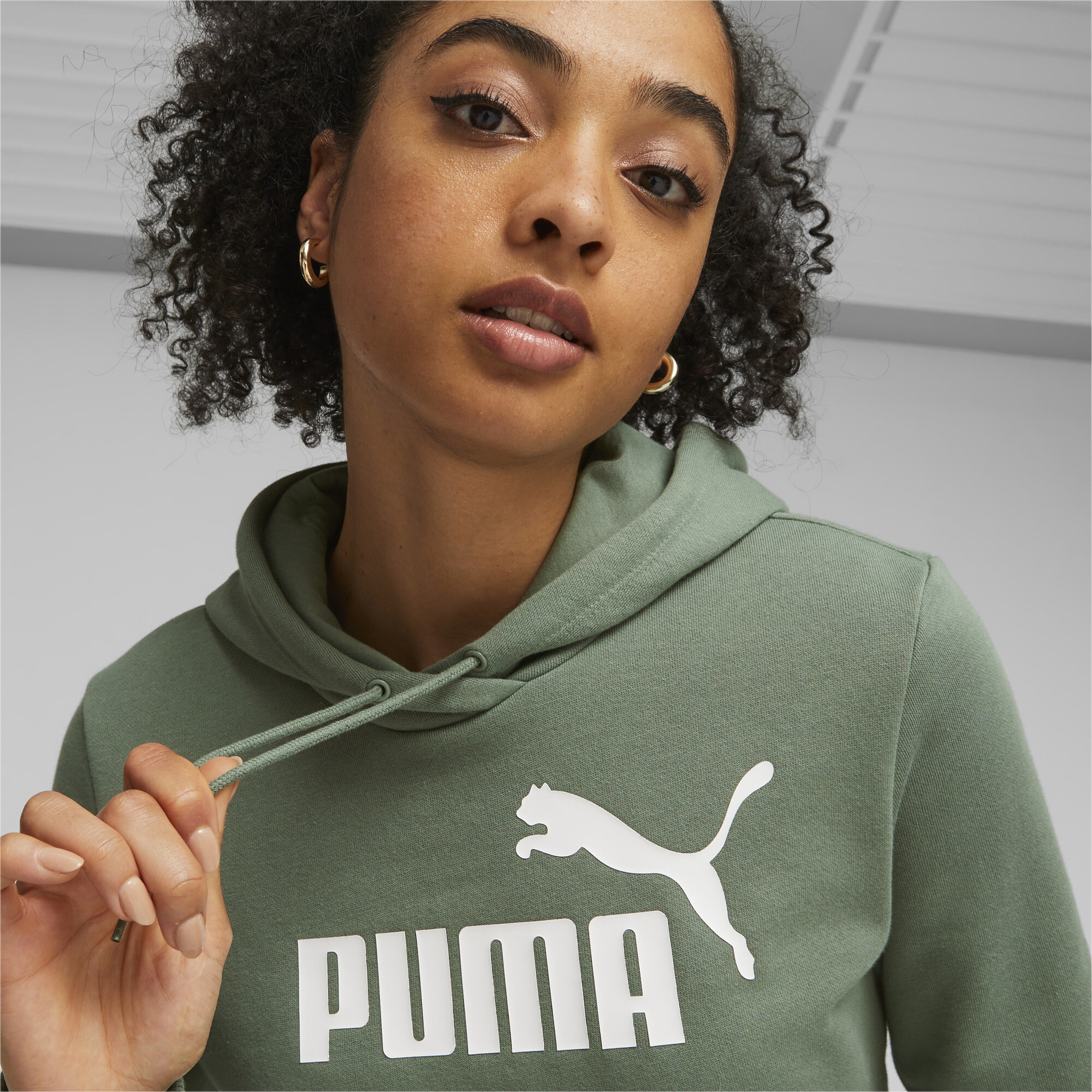 Women's Puma Essentials Logo FL's Hoodie, Green, Size 3XL, Clothing
