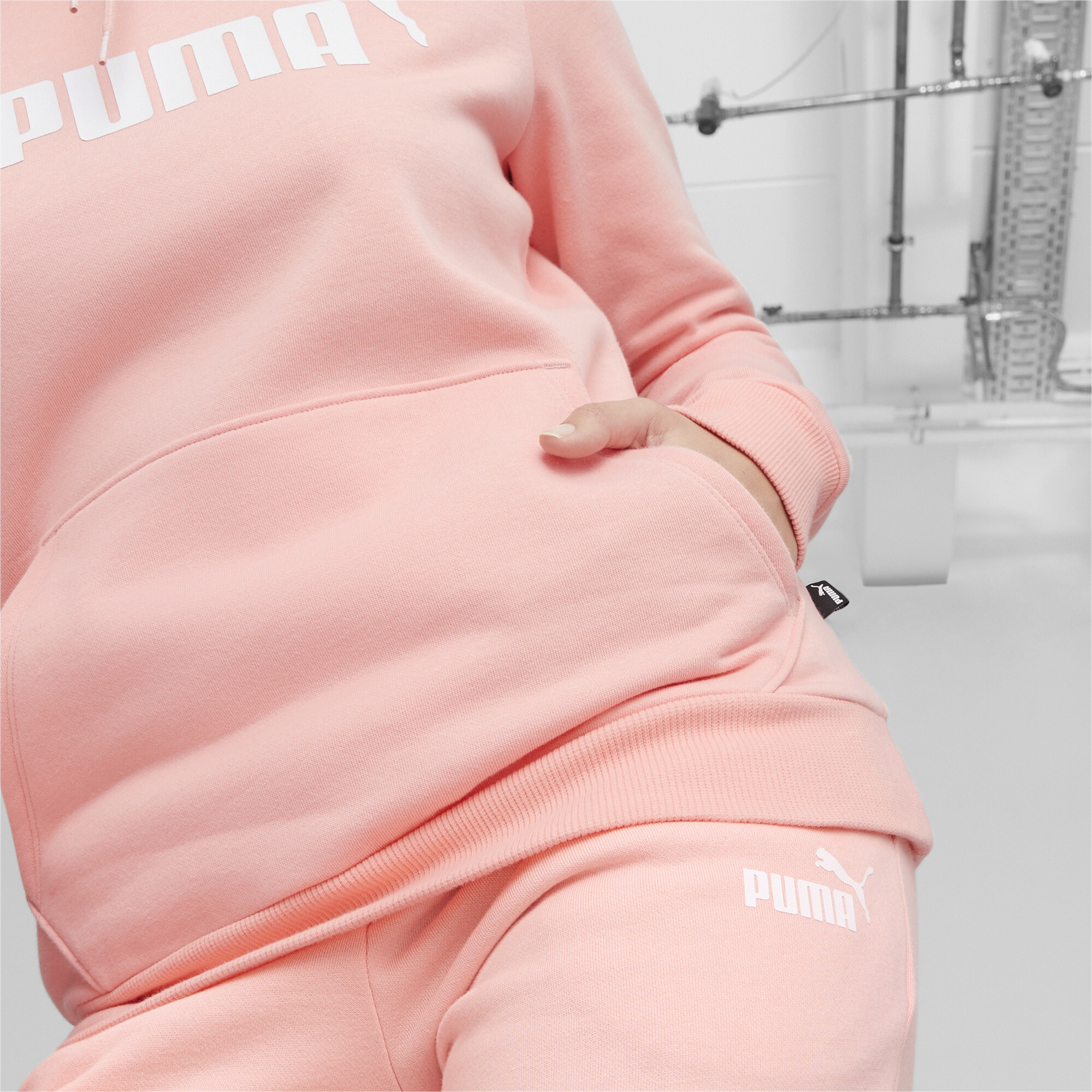 Women's Puma Essentials Logo FL's Hoodie, Pink, Size XXS, Clothing