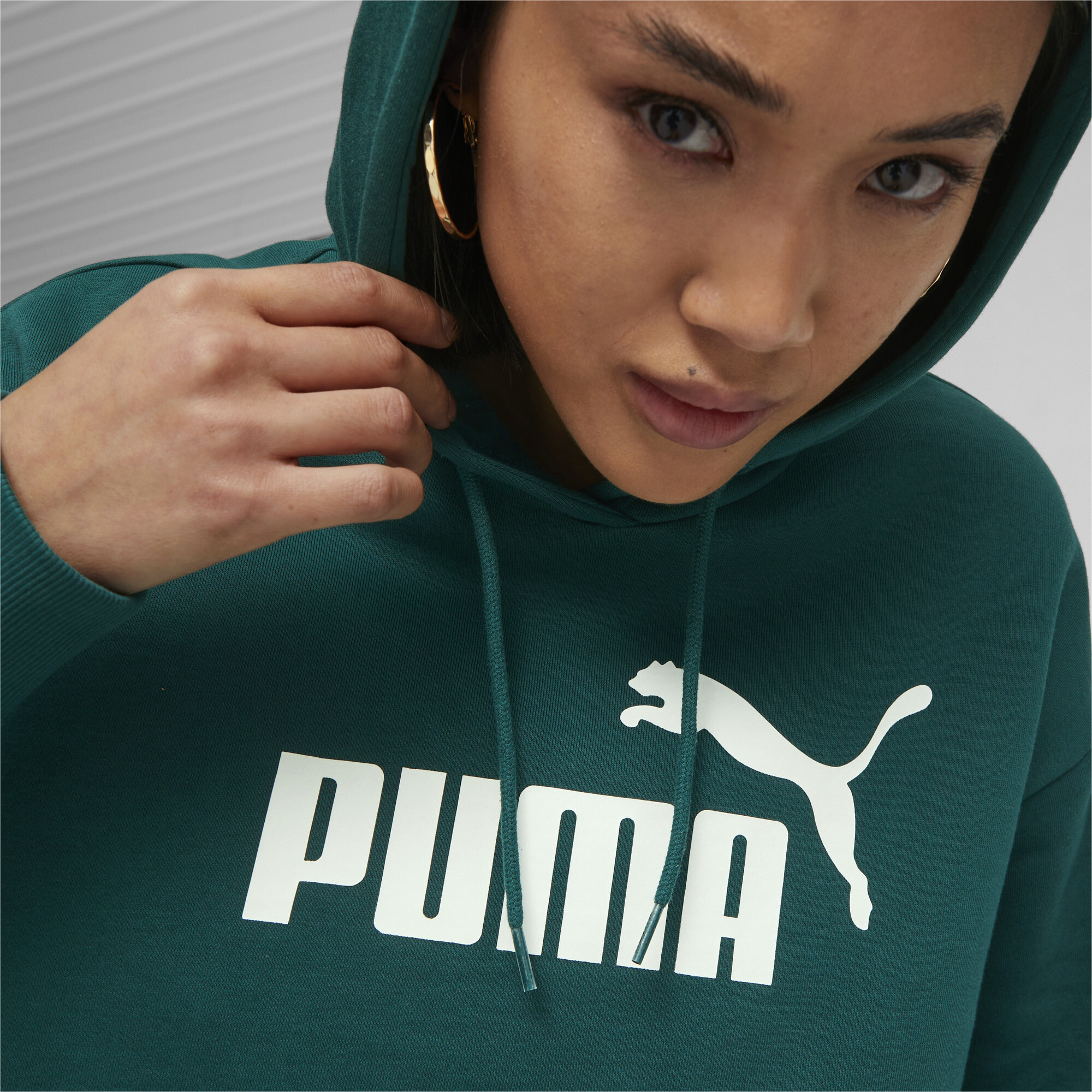 Women's Puma Essentials Cropped Logo's Hoodie, Green, Size S, Clothing