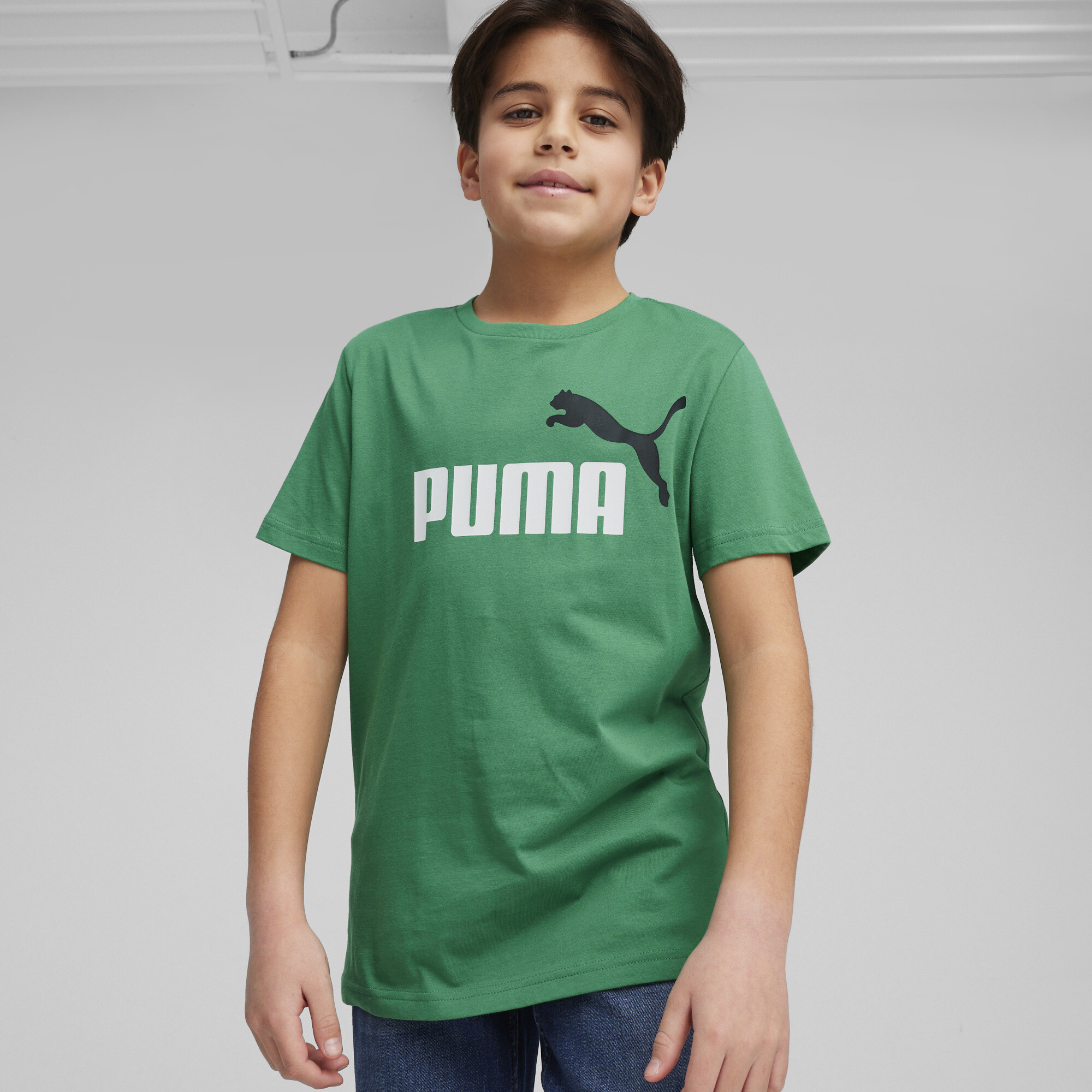 PUMA Essentials+ Two-Tone Logo T-Shirt In Green, Size 9-10 Youth