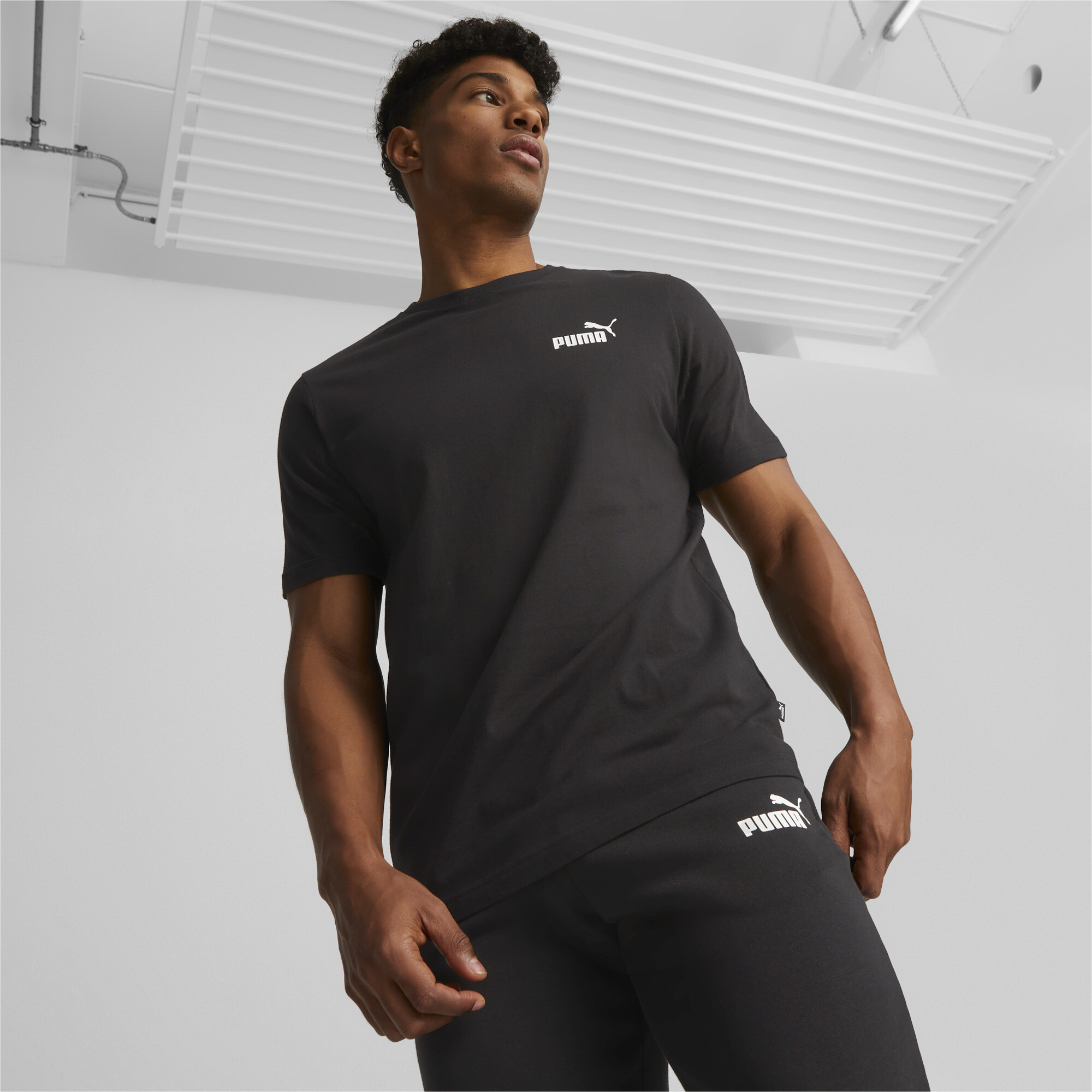 Puma ess small logo tee store