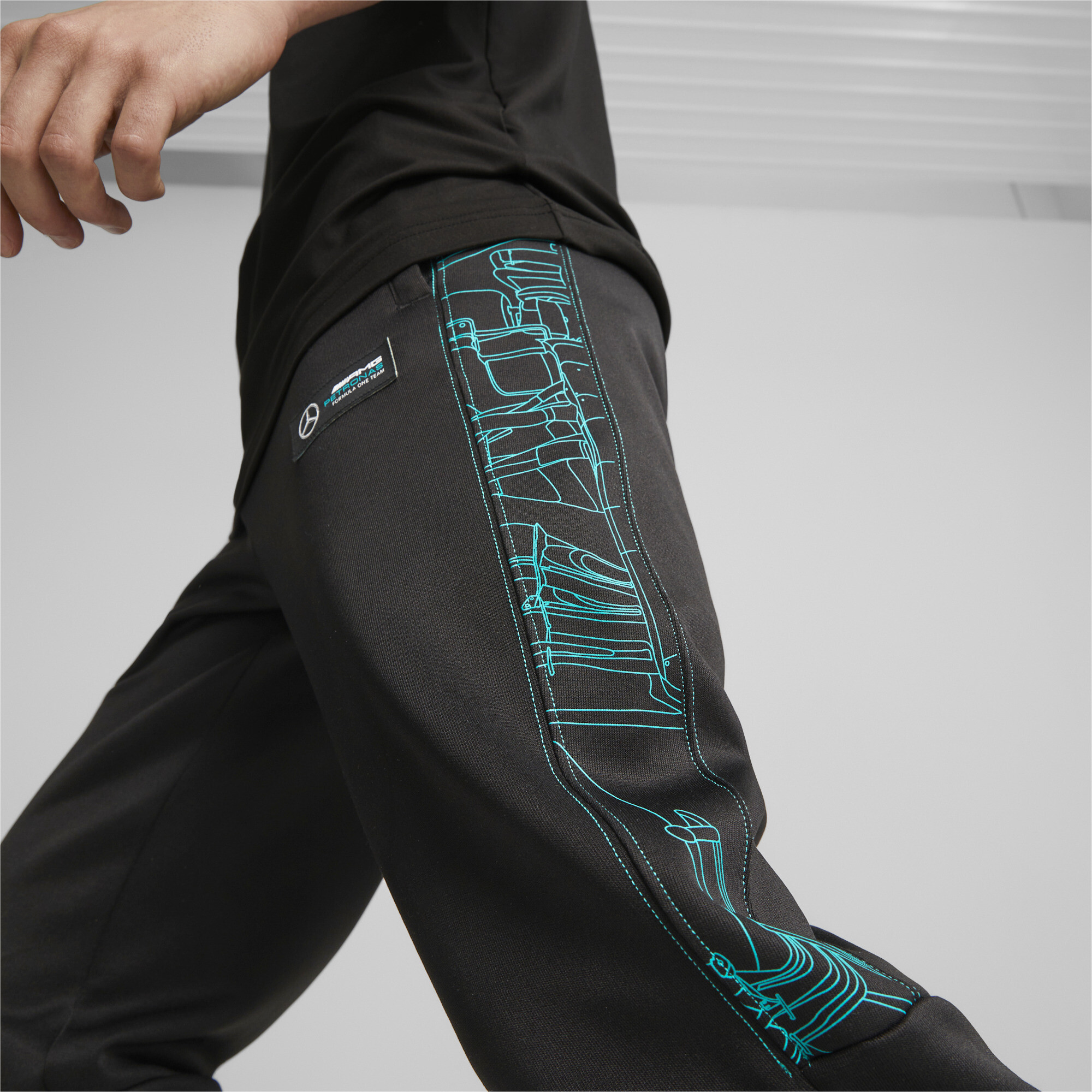 Men's PUMA Mercedes-AMG PETRONAS MT7 Regular Motorsport Track Pants In Black, Size XS