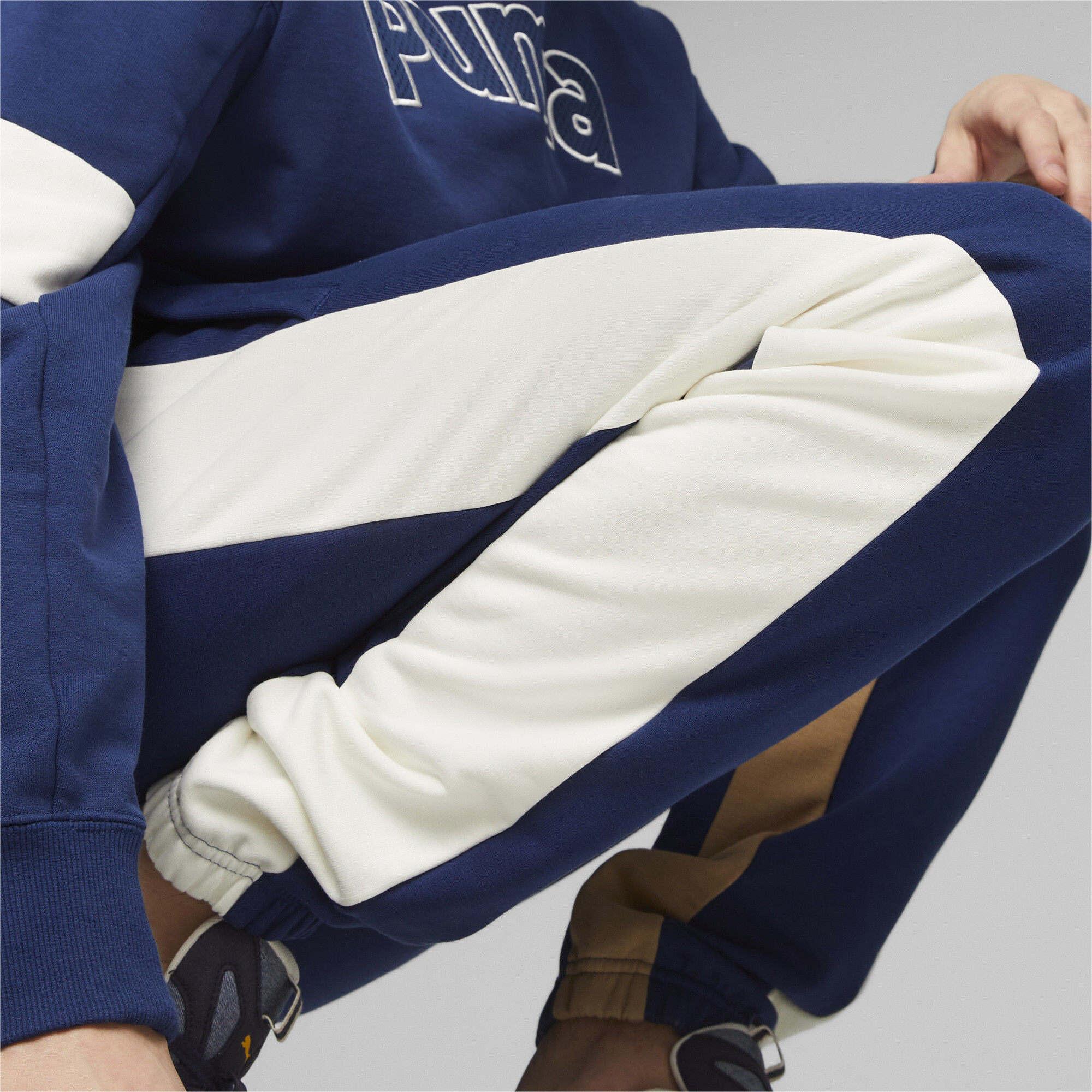 Men's Puma Classics Block's Sweatpants, Blue, Size XS, Clothing