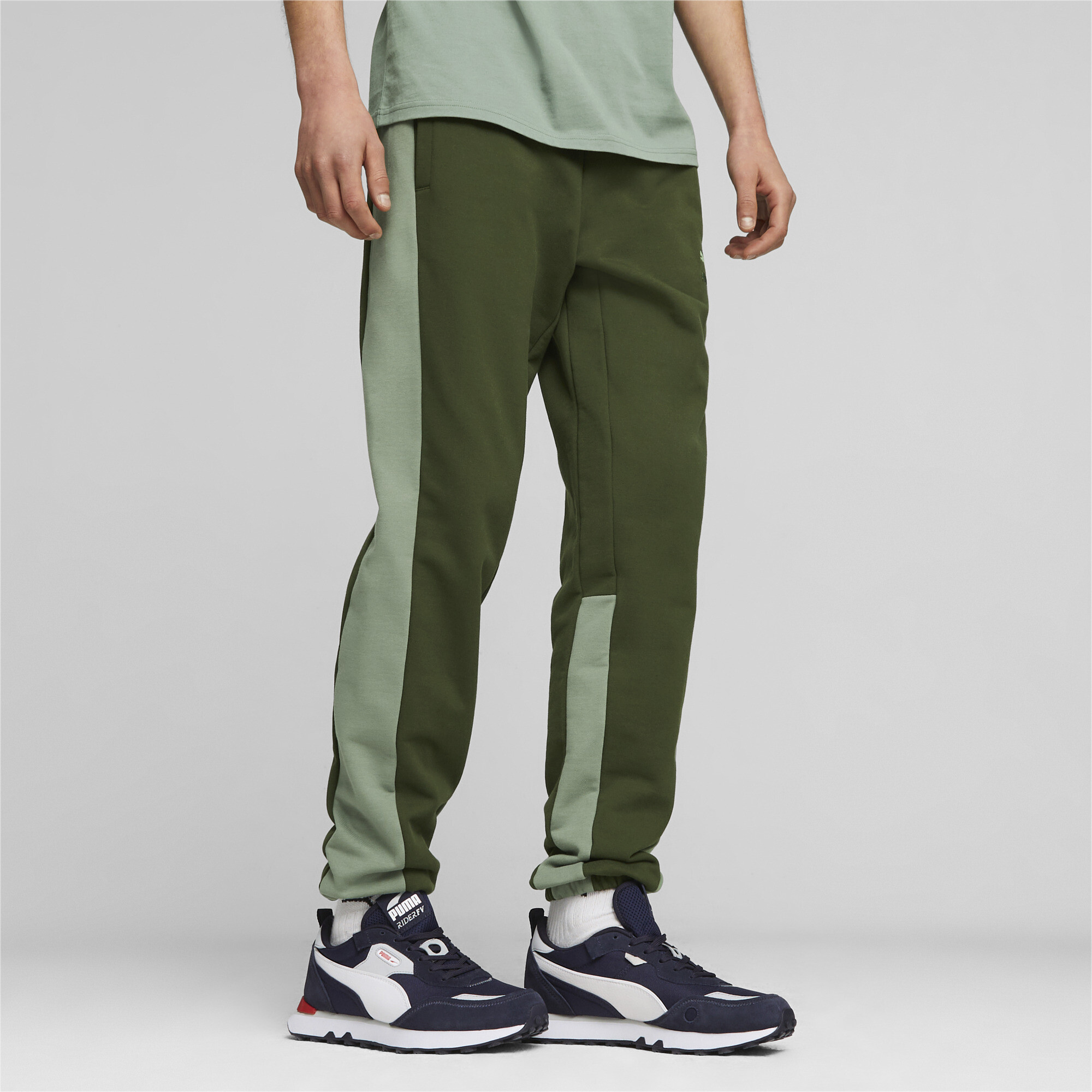 Men's Puma Classics Block's Sweatpants, Green, Size M, Clothing