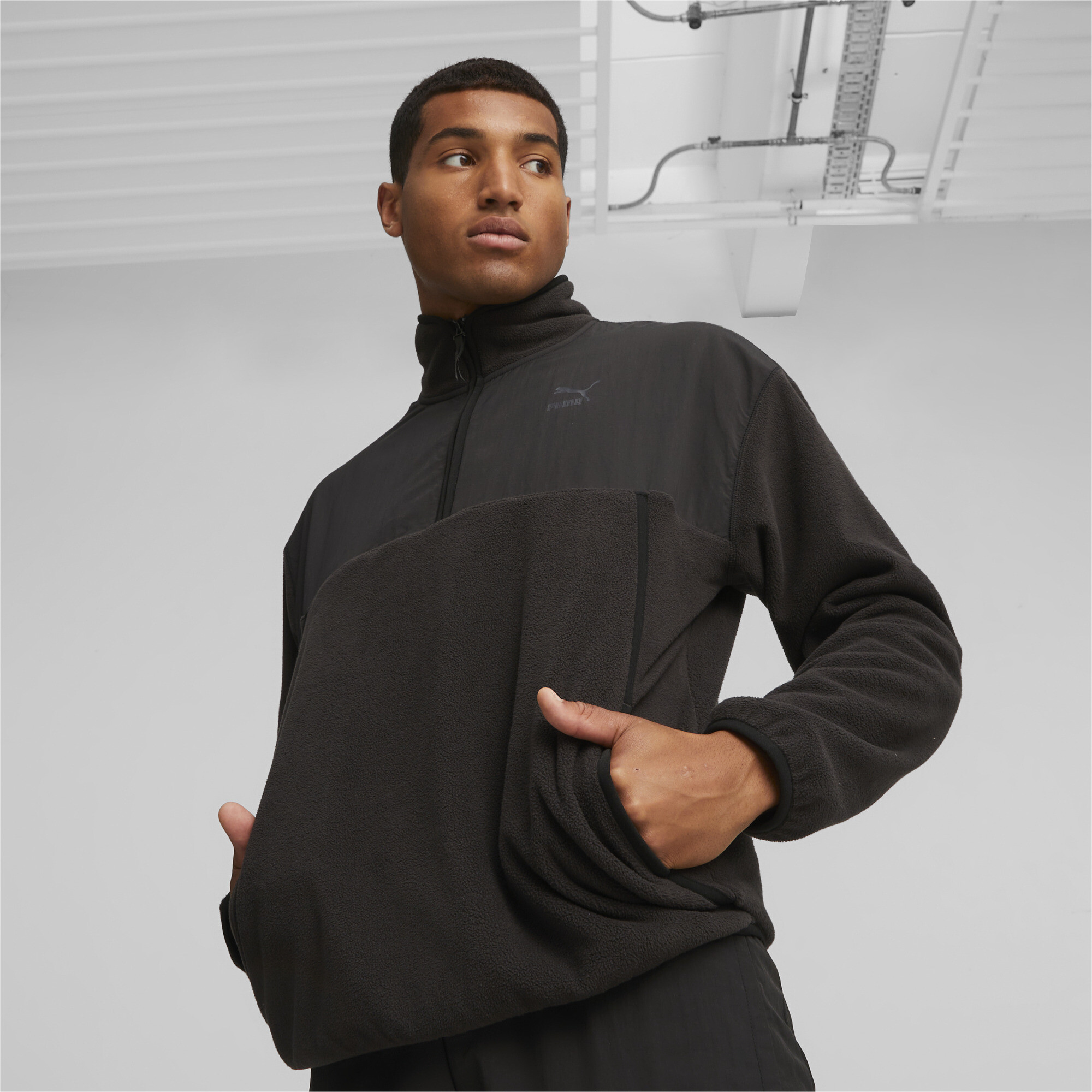 Men's Puma CLASSICS UTILITY's Half-Zip Jacket, Black, Size XS, Clothing