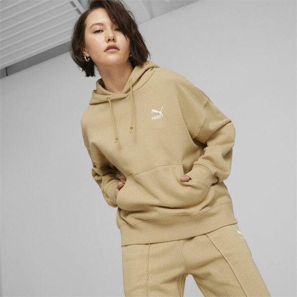 CLASSICS Women s Oversized Hoodie beige PUMA
