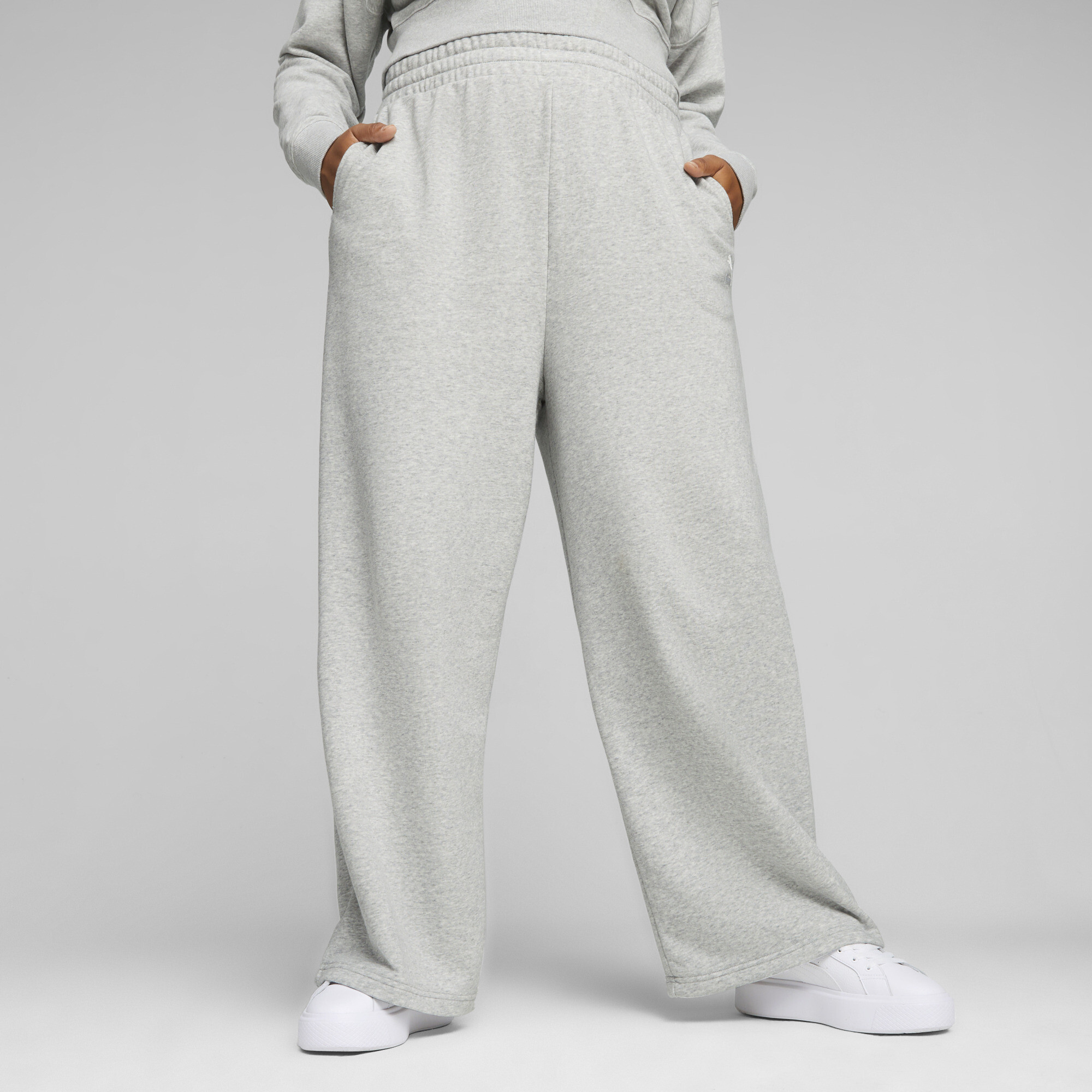 Women's PUMA CLASSICS Relaxed Sweatpants In Heather, Size Small