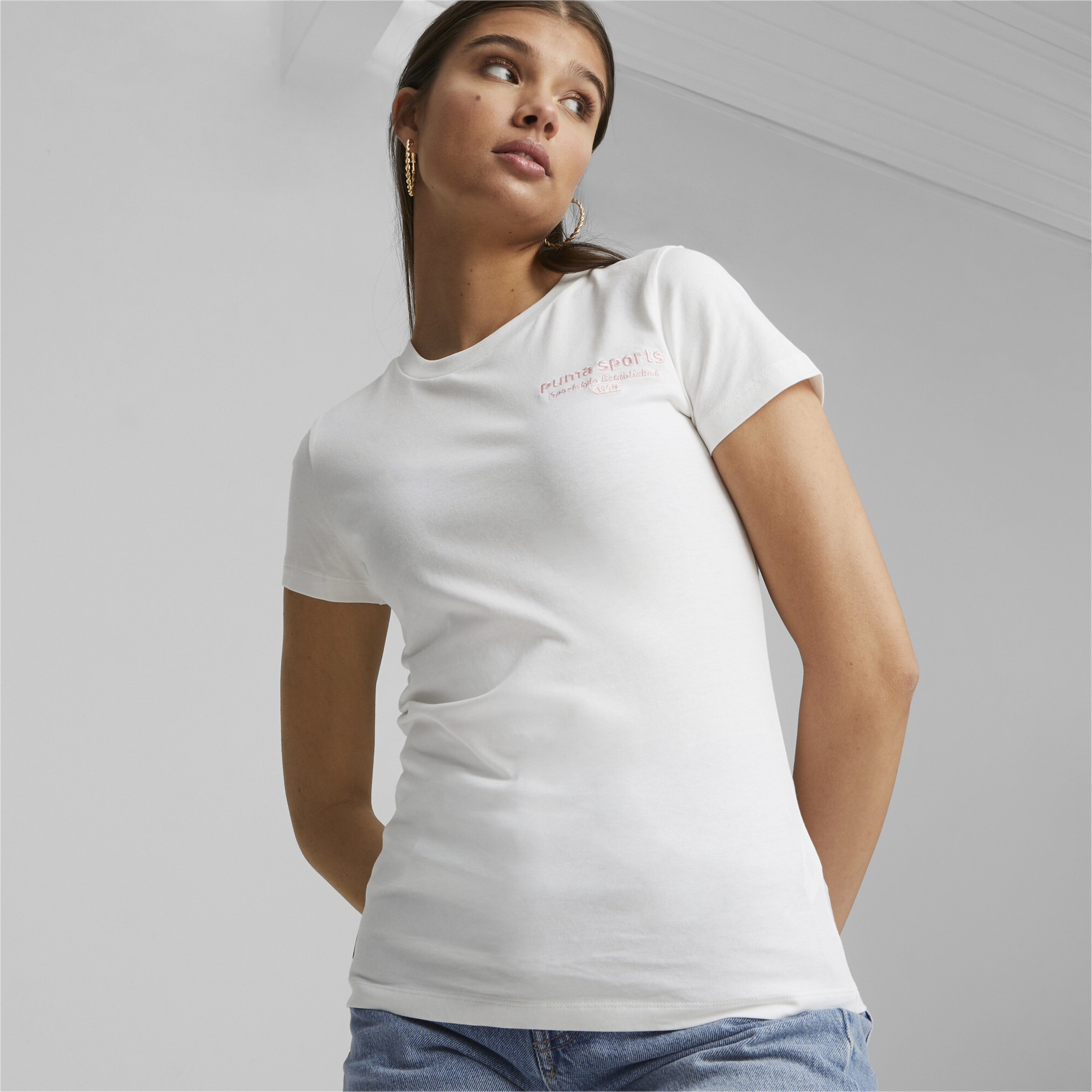 Women's PUMA TEAM Graphic T-Shirt In White, Size Small