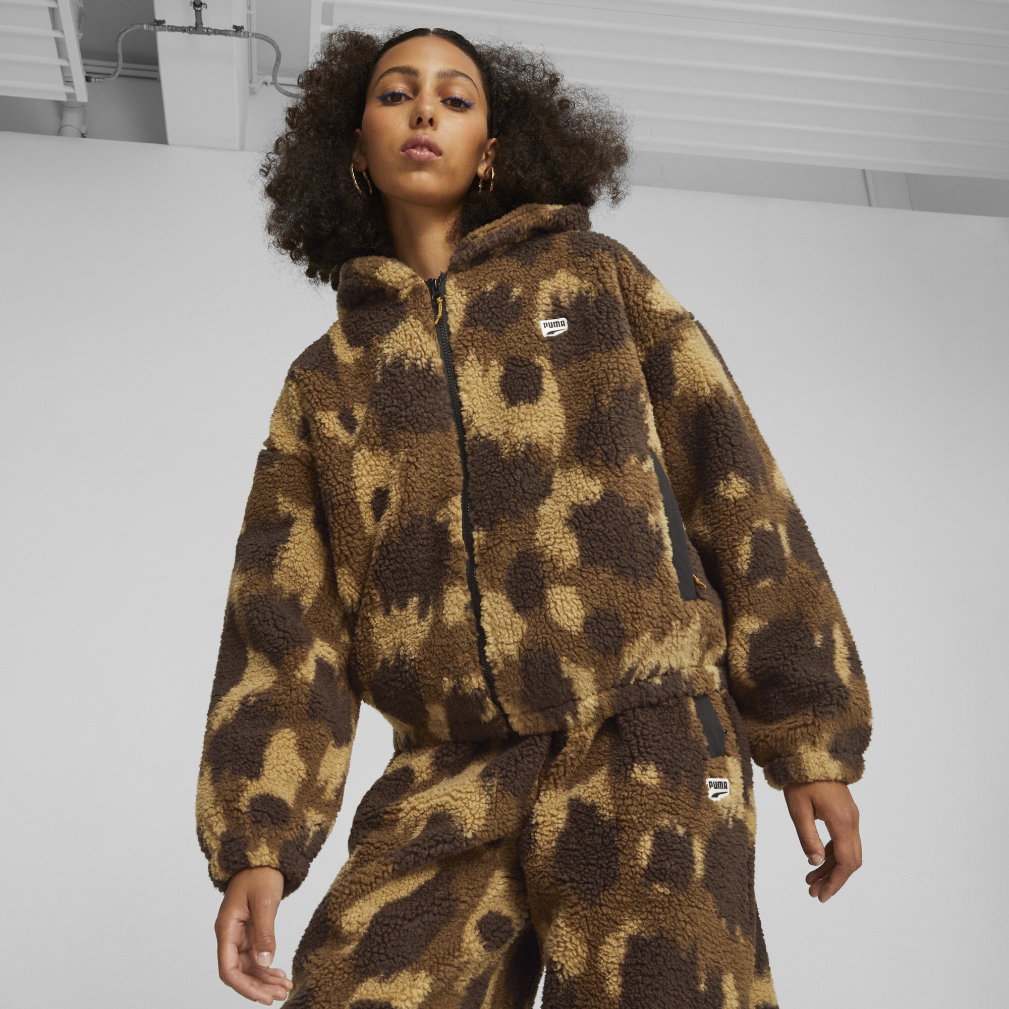 Puma oversized cheetah hotsell print polar fleece jumper