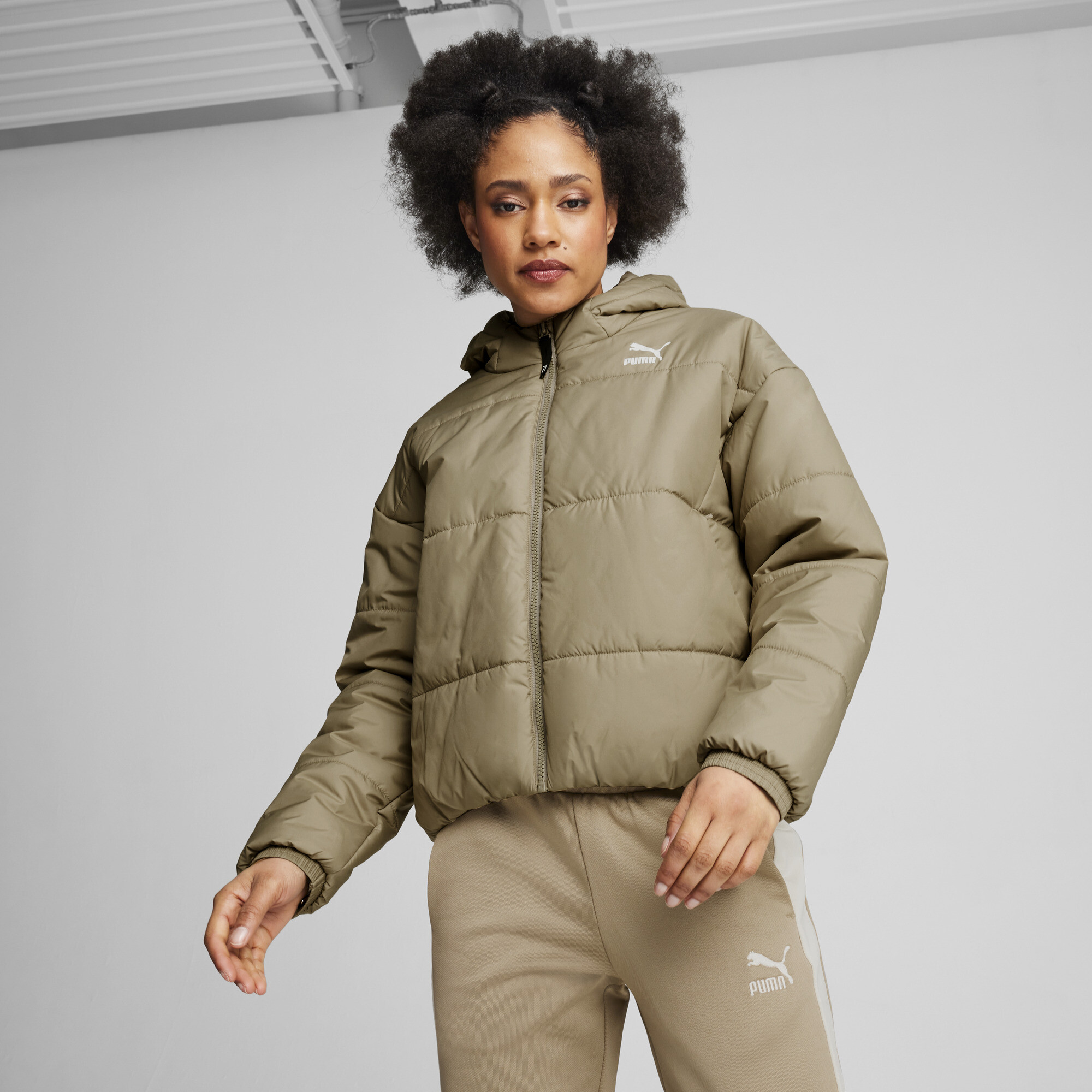 Women's Puma Classics's Padded Jacket, Beige, Size L, Clothing